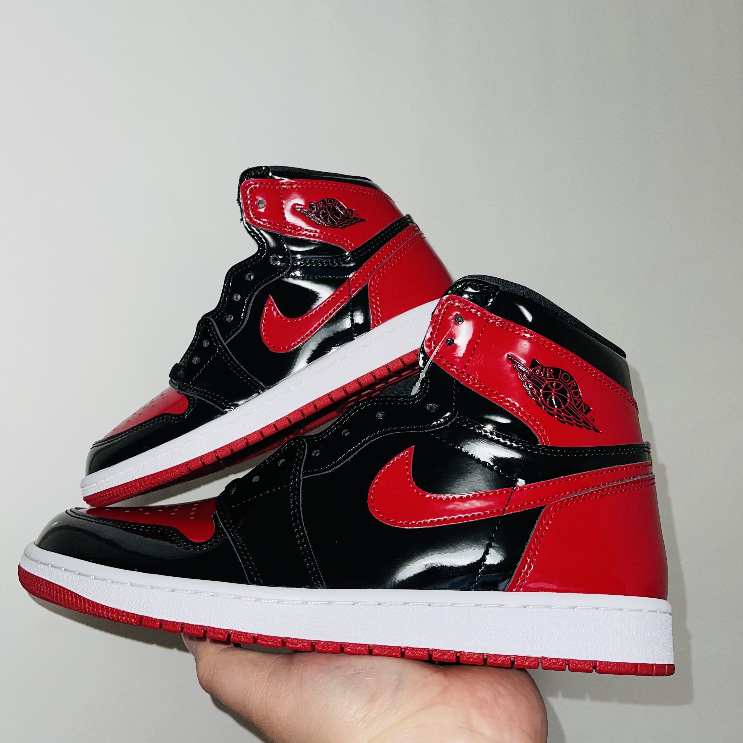 Jordan 1 Retro High OG Patent Bred, (PS) Jordan 1 Retro High OG Patent Bred 착용 스타일