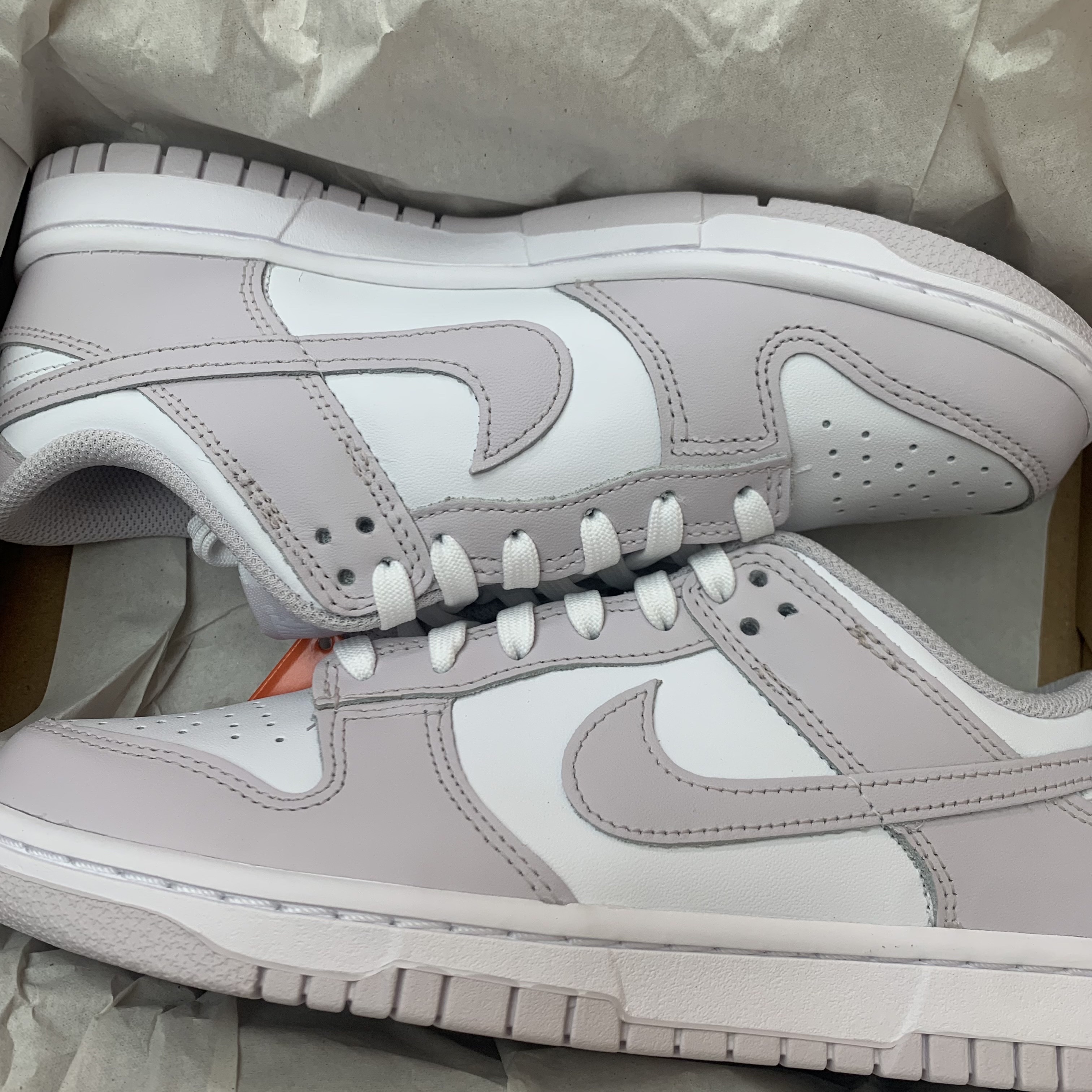 (W) Nike Dunk Low Venice 착용 스타일