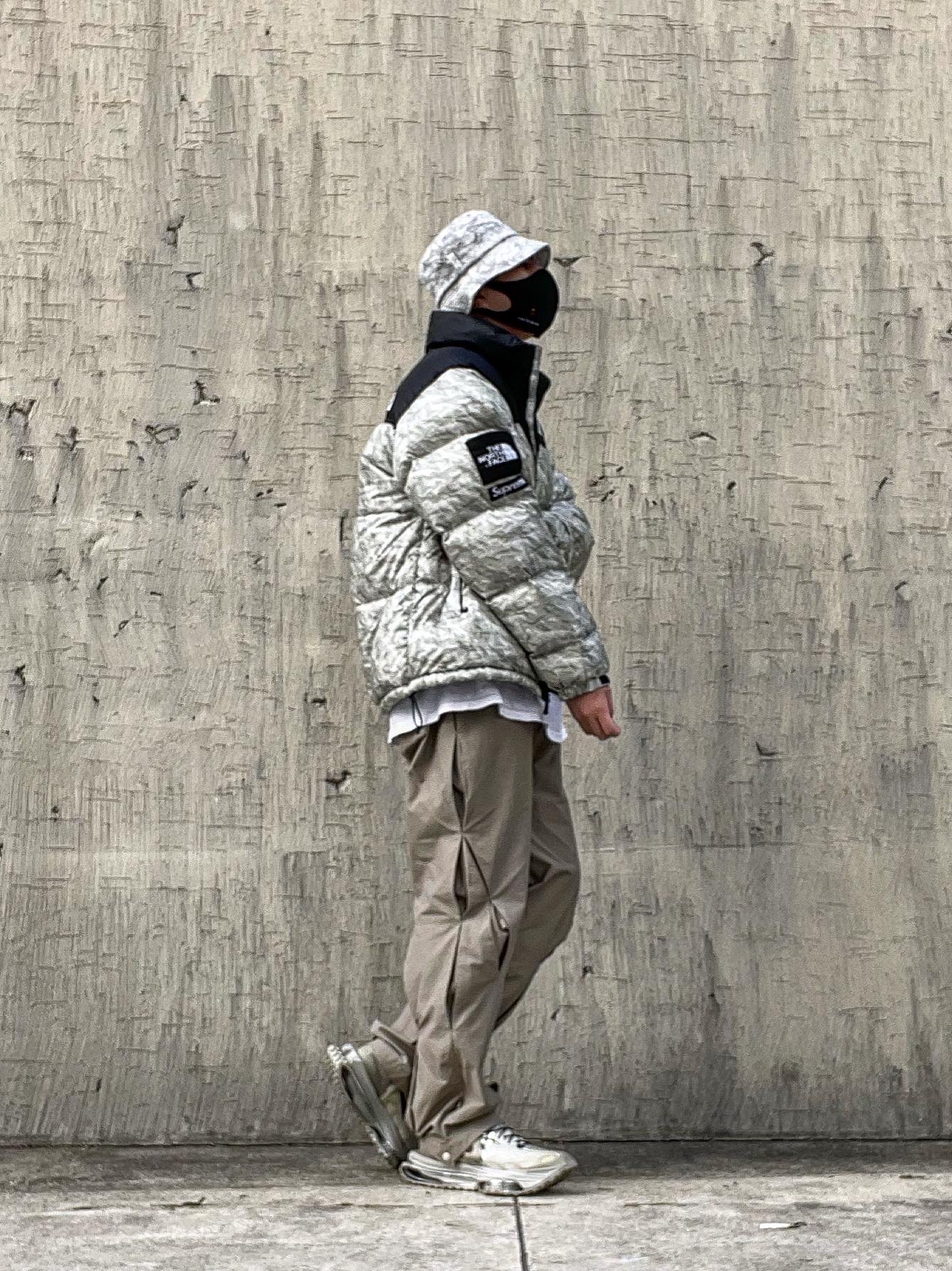 Nike x Matthew M Williams Zoom 004 Stone, Supreme x The North Face Paper Print Nuptse Jacket - 19FW 착용 스타일 - 2