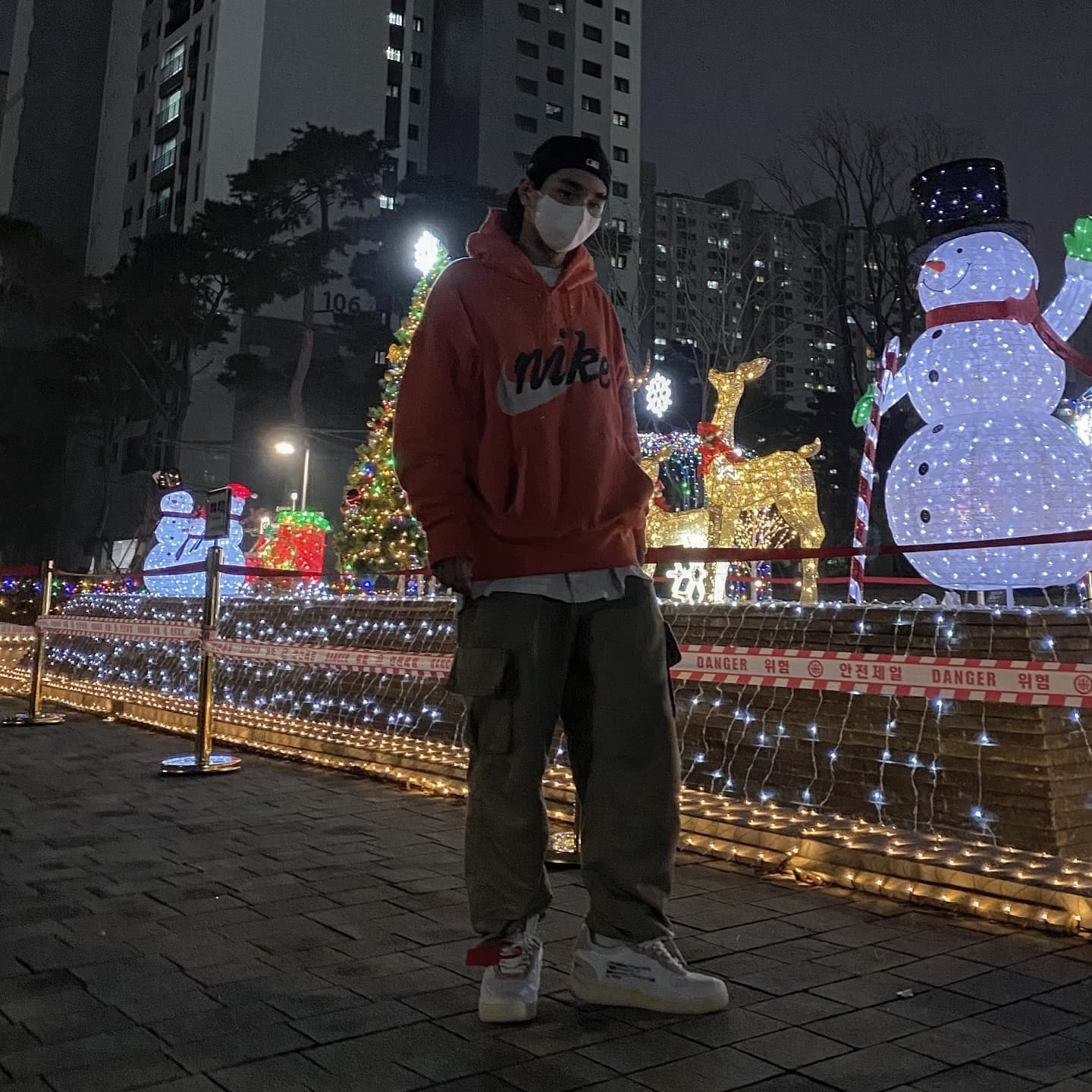 Nike x Off-White Air Force 1 Low The Ten, Nike x Cactus Plant Flea Market Shoebox Heavyweight Hooded Pullover Orange - US/EU 착용 스타일
