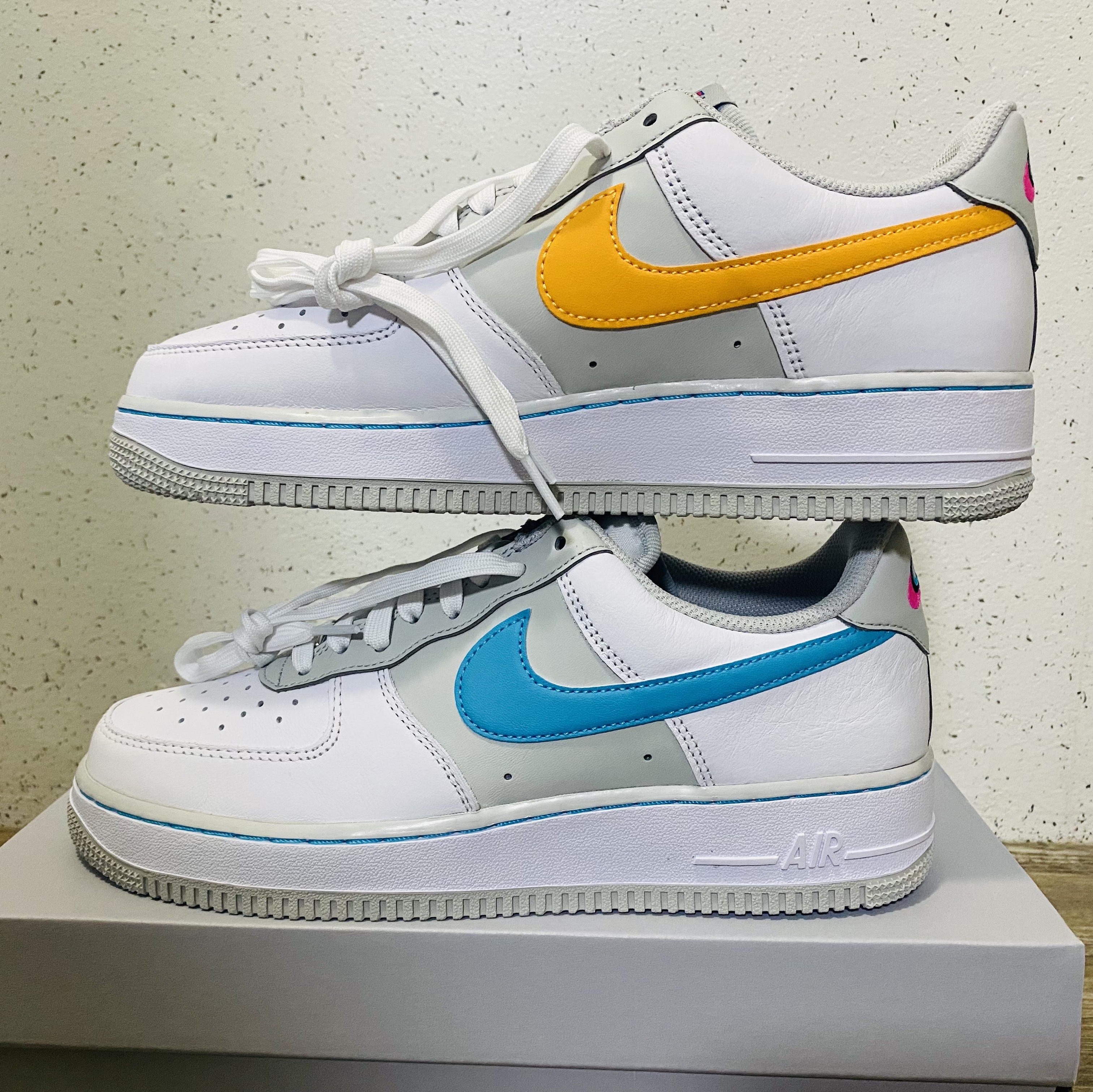 Nike x NBA Air Force 1 '07 LV8 EMB White Turquoise Blue 착용 스타일 - 2