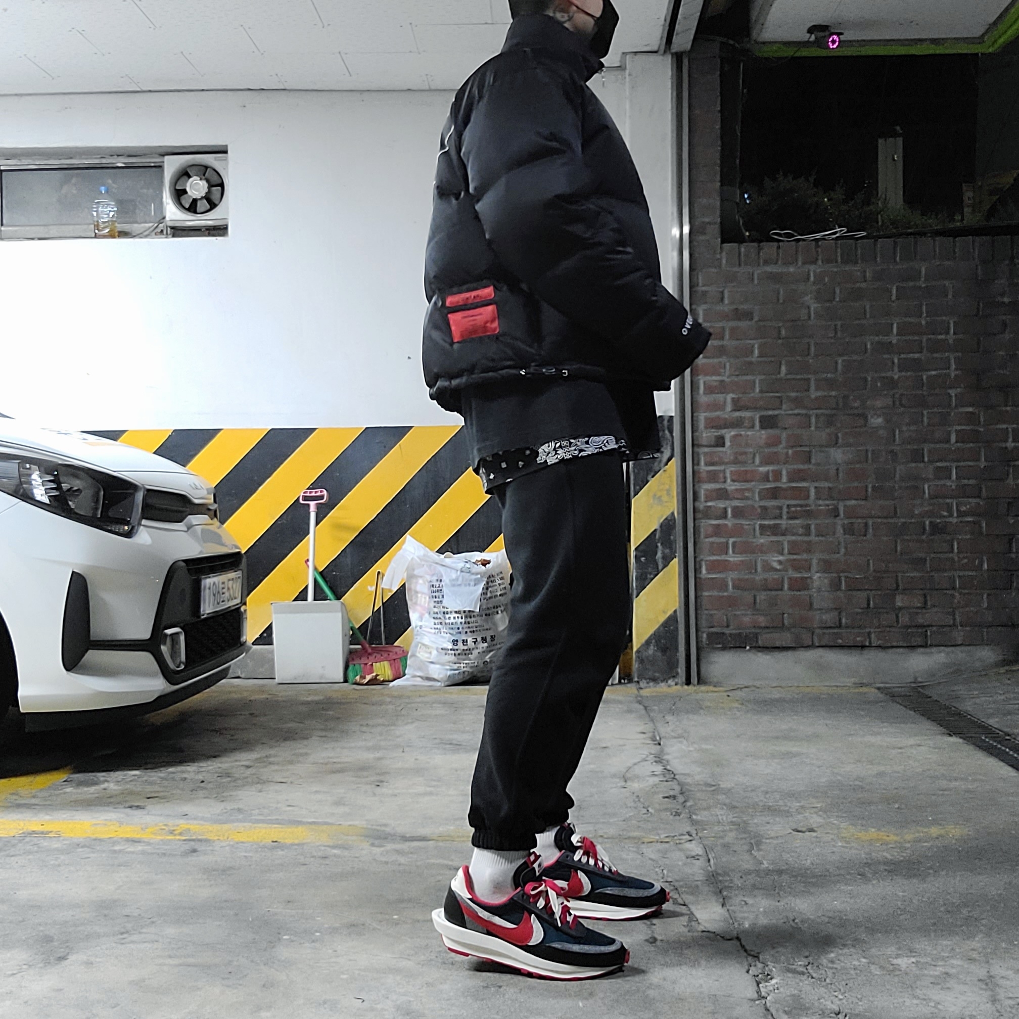 Nike x Sacai x Undercover LDWaffle Midnight Spruce University Red 착용 스타일 - 1