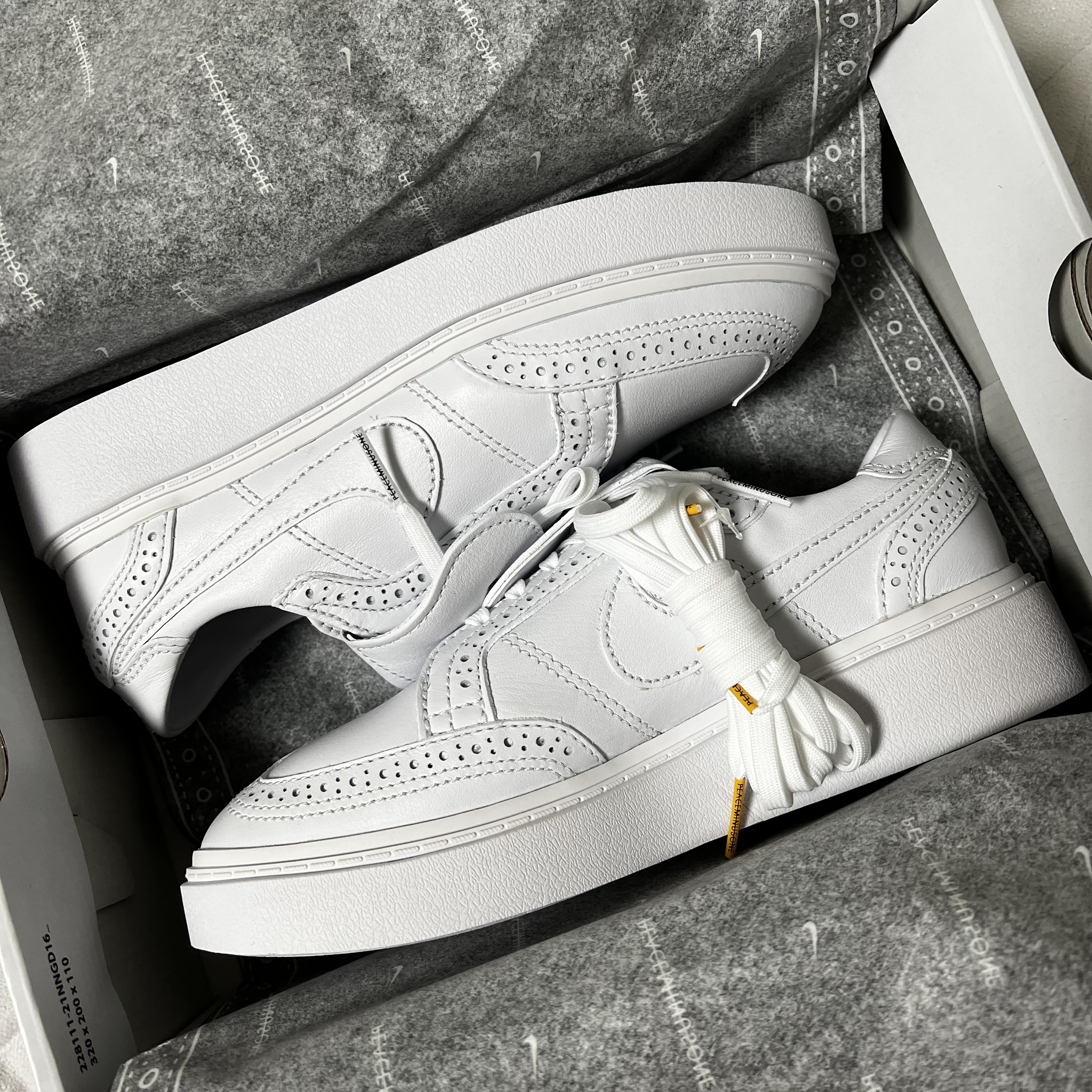Nike x Peaceminusone Kwondo1 White 착용 스타일 - 1