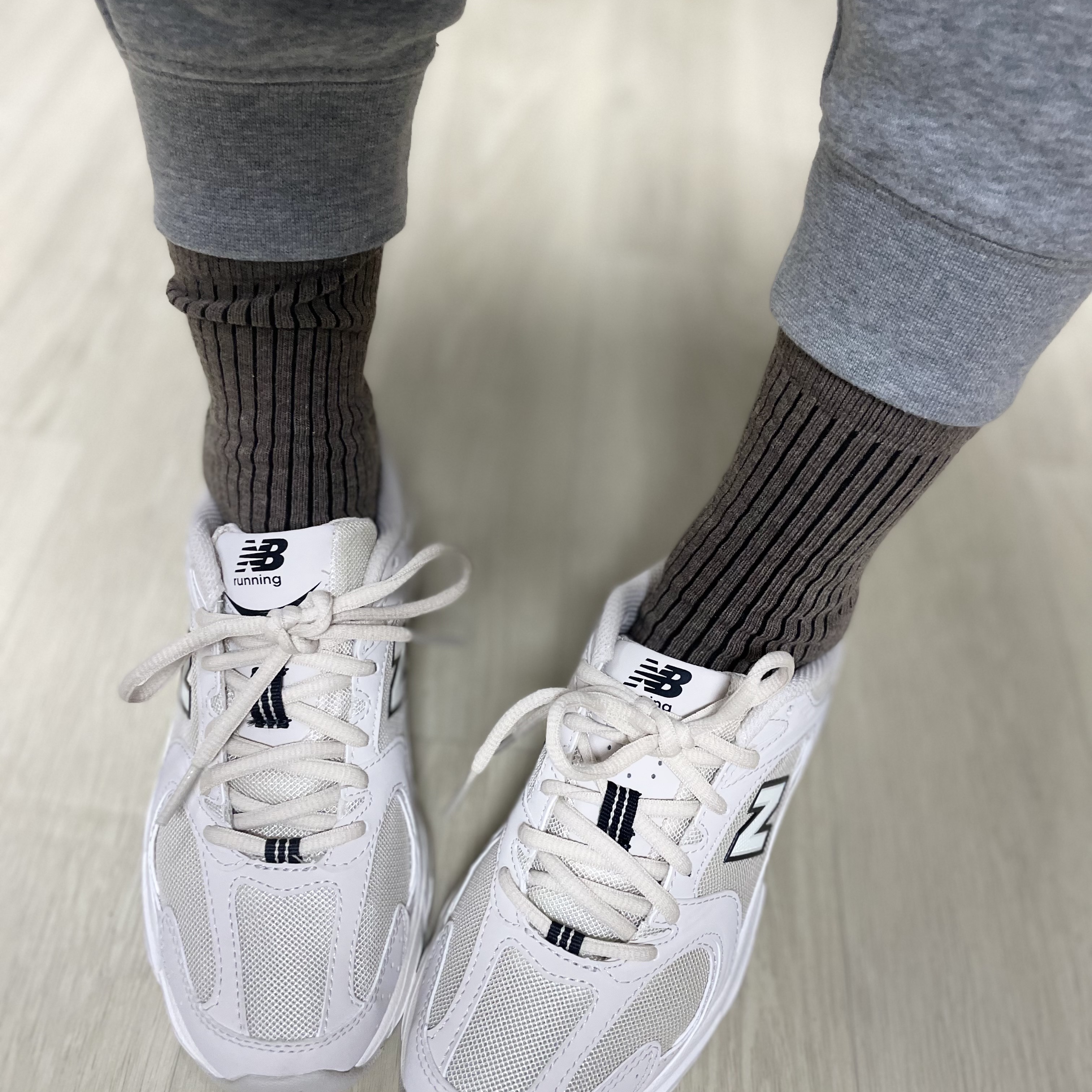 New Balance 530 Ivory 착용 스타일 - 2