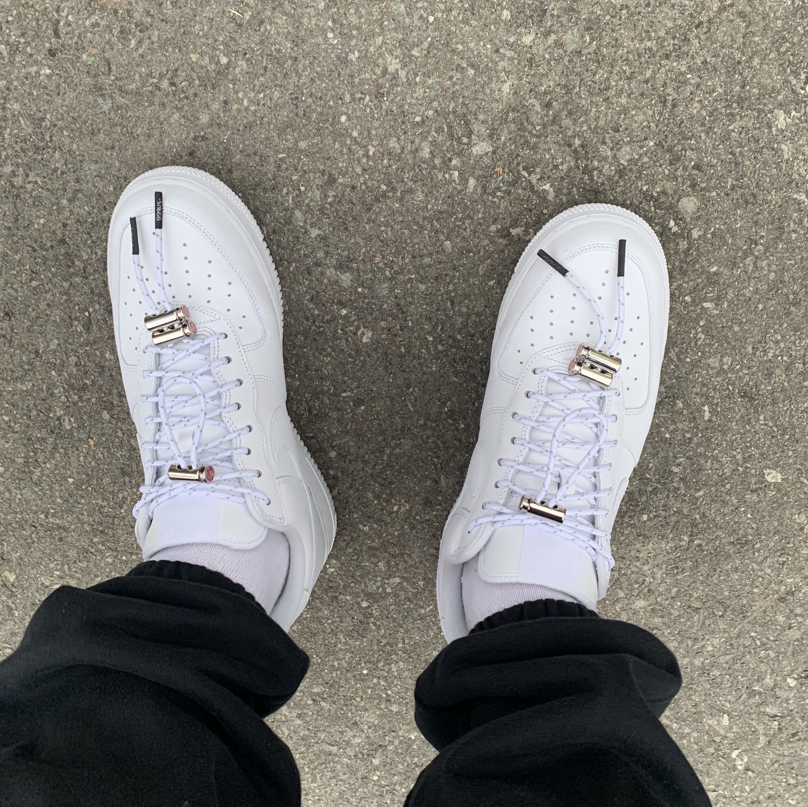 Nike x Supreme Air Force 1 Low White 착용 스타일 - 1