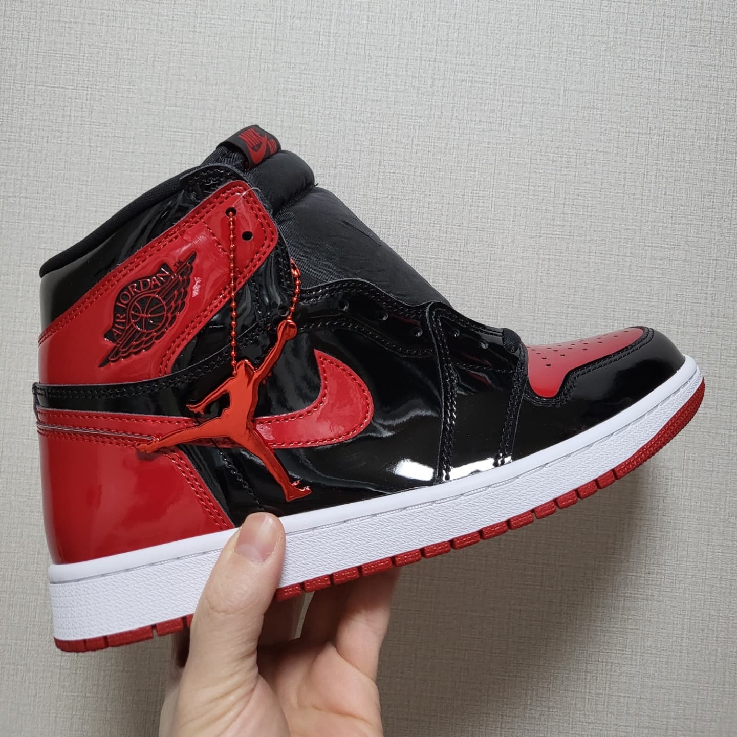 Jordan 1 Retro High OG Patent Bred 착용 스타일