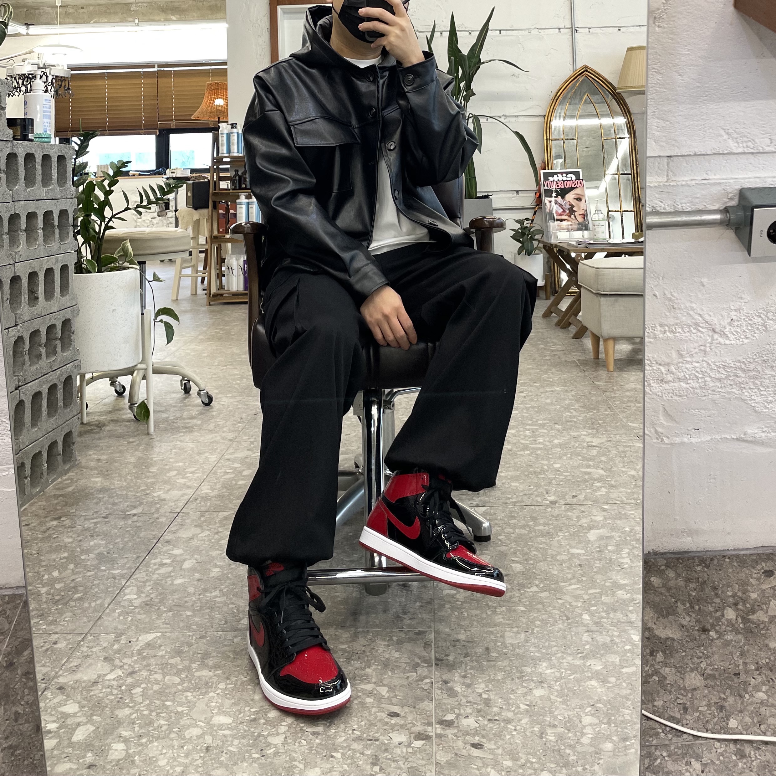 Jordan 1 Retro High OG Patent Bred 착용 스타일 - 1