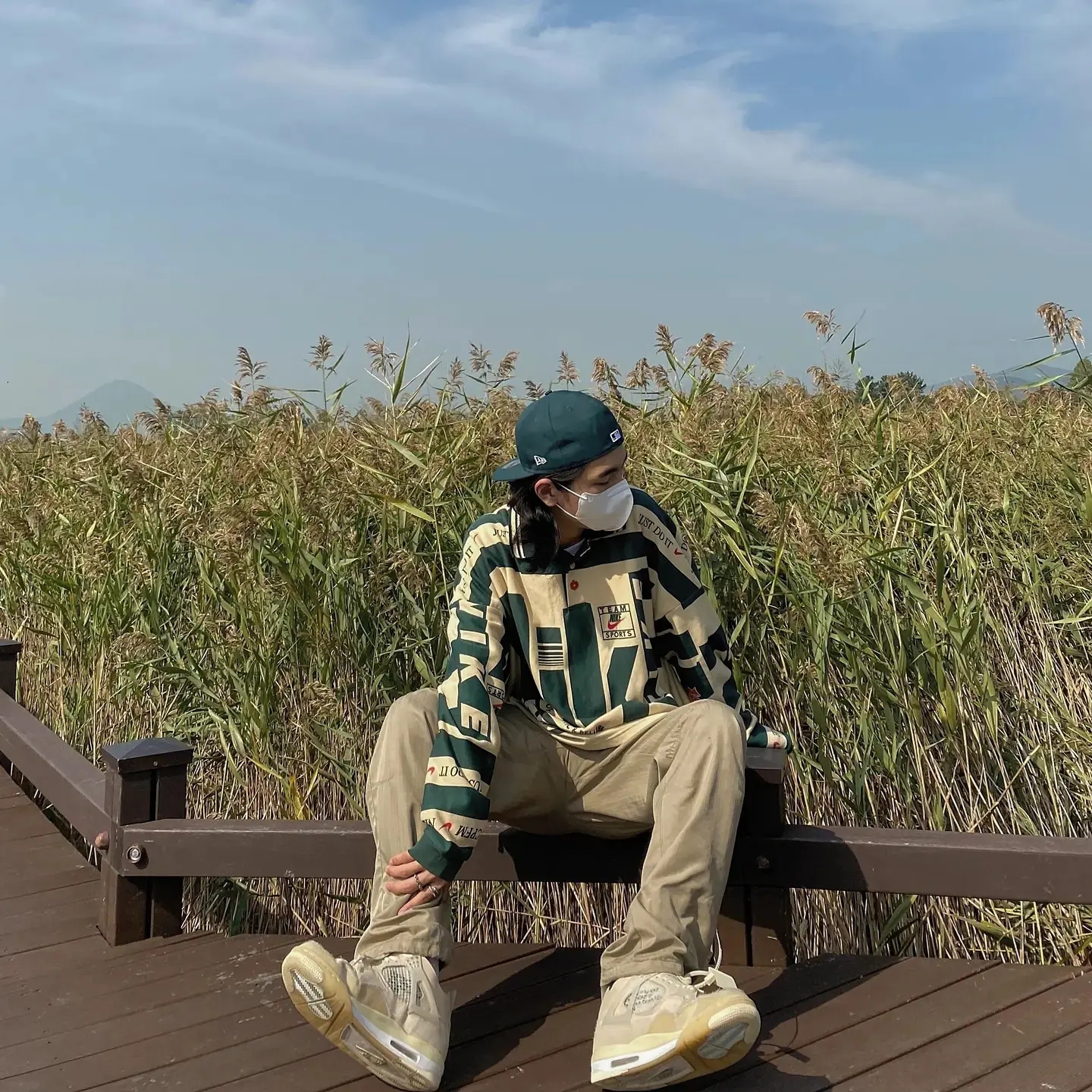 (W) Jordan 4 x Off-White Retro SP Sail, Nike x Cactus Plant Flea Market Long Sleeve Polo Natural - US/EU 착용 스타일