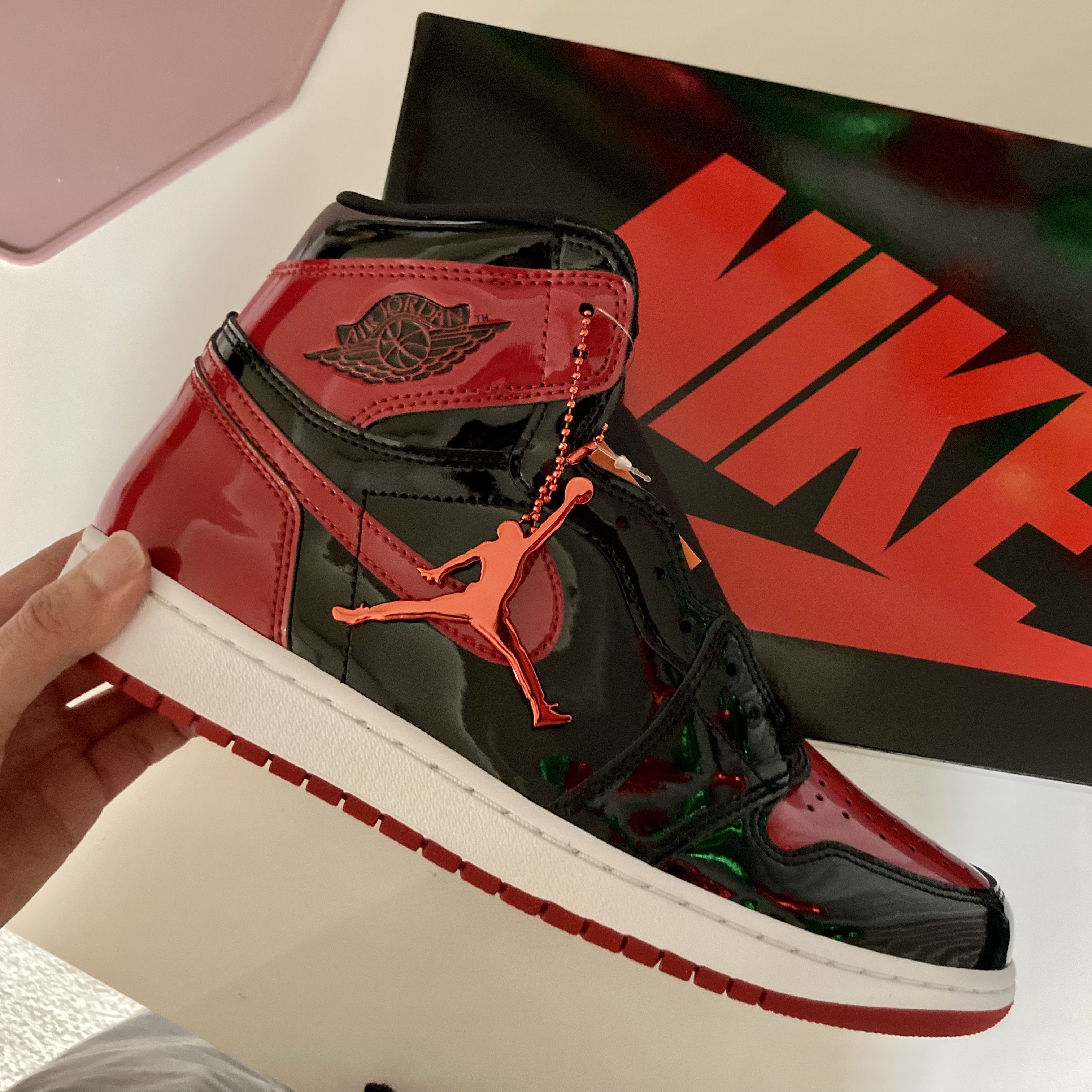 Jordan 1 Retro High OG Patent Bred 착용 스타일