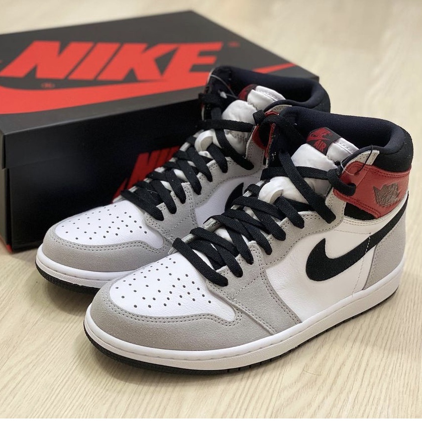 Jordan 1 Retro High OG Light Smoke Grey 착용 스타일