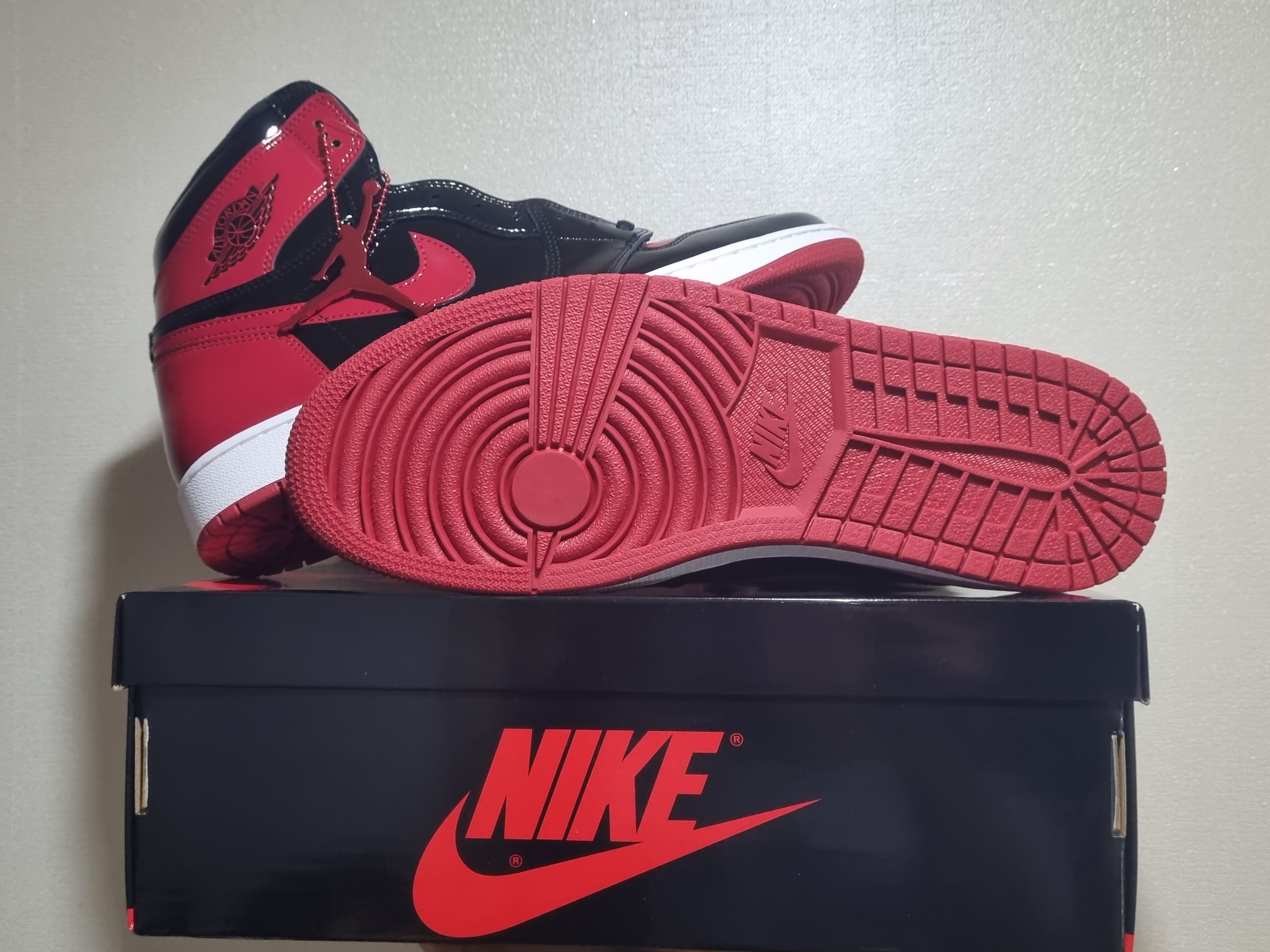 Jordan 1 Retro High OG Patent Bred 착용 스타일