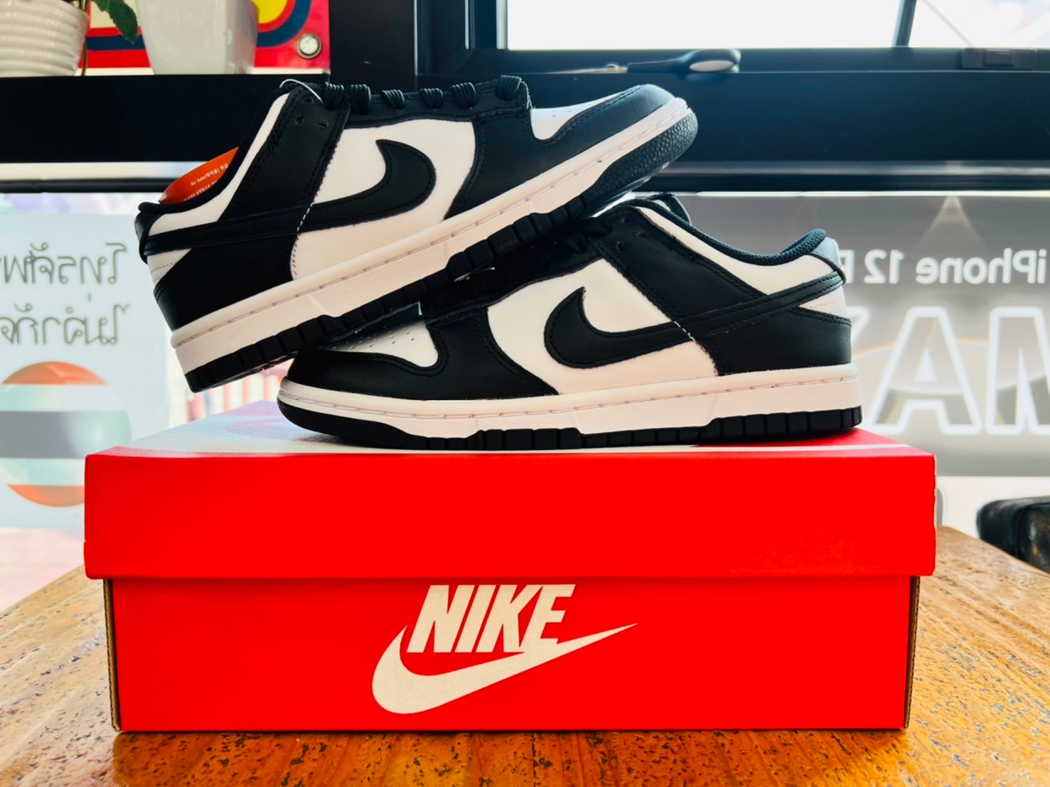 (W) Nike Dunk Low Black 착용 스타일 - 1