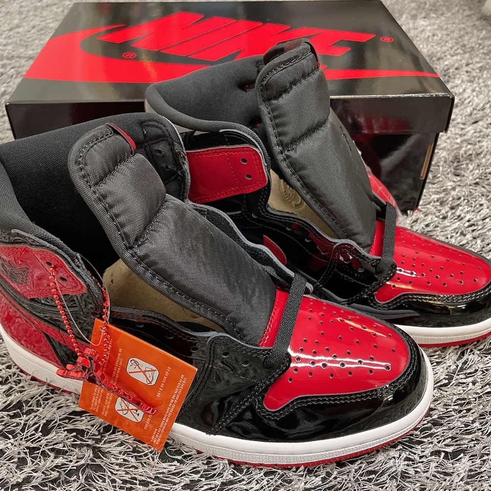 Jordan 1 Retro High OG Patent Bred 착용 스타일 - 2