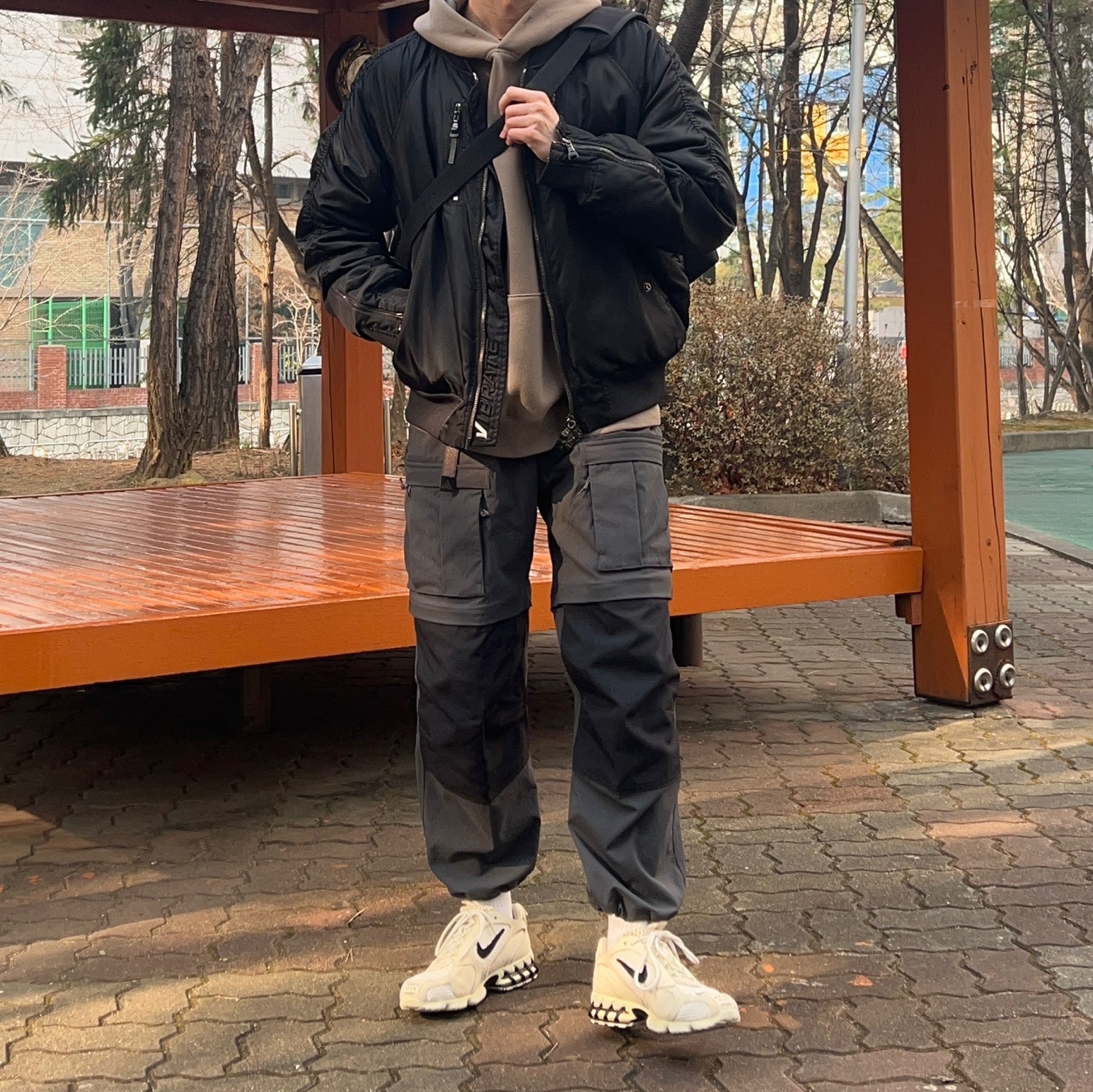 Nike ACG Smith Summit Cargo Pants Dark Smoke Grey - Asia, Nike x Stussy Air Zoom Spiridon Cage 2 Fossil 착용 스타일