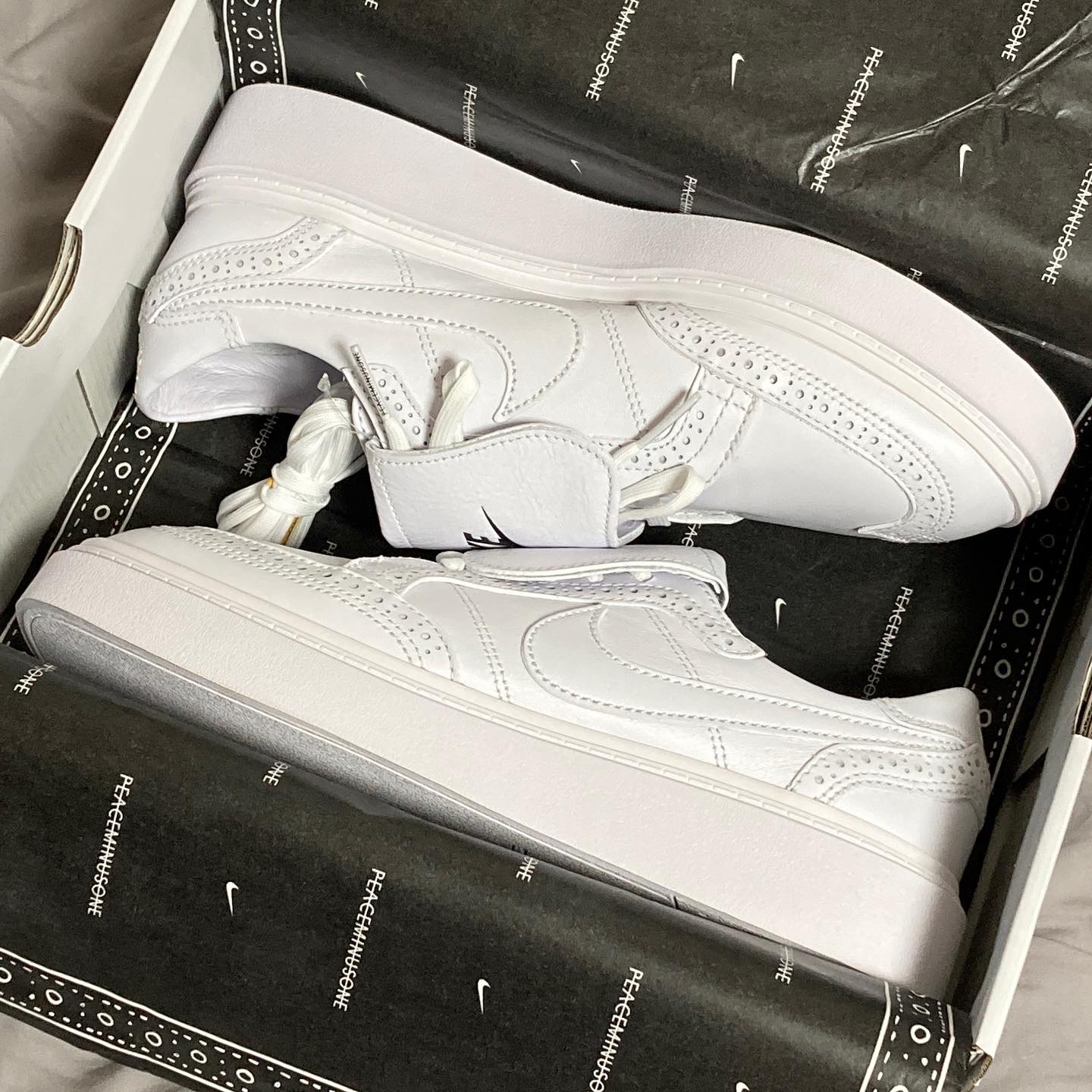 Nike x Peaceminusone Kwondo1 White 착용 스타일 - 4