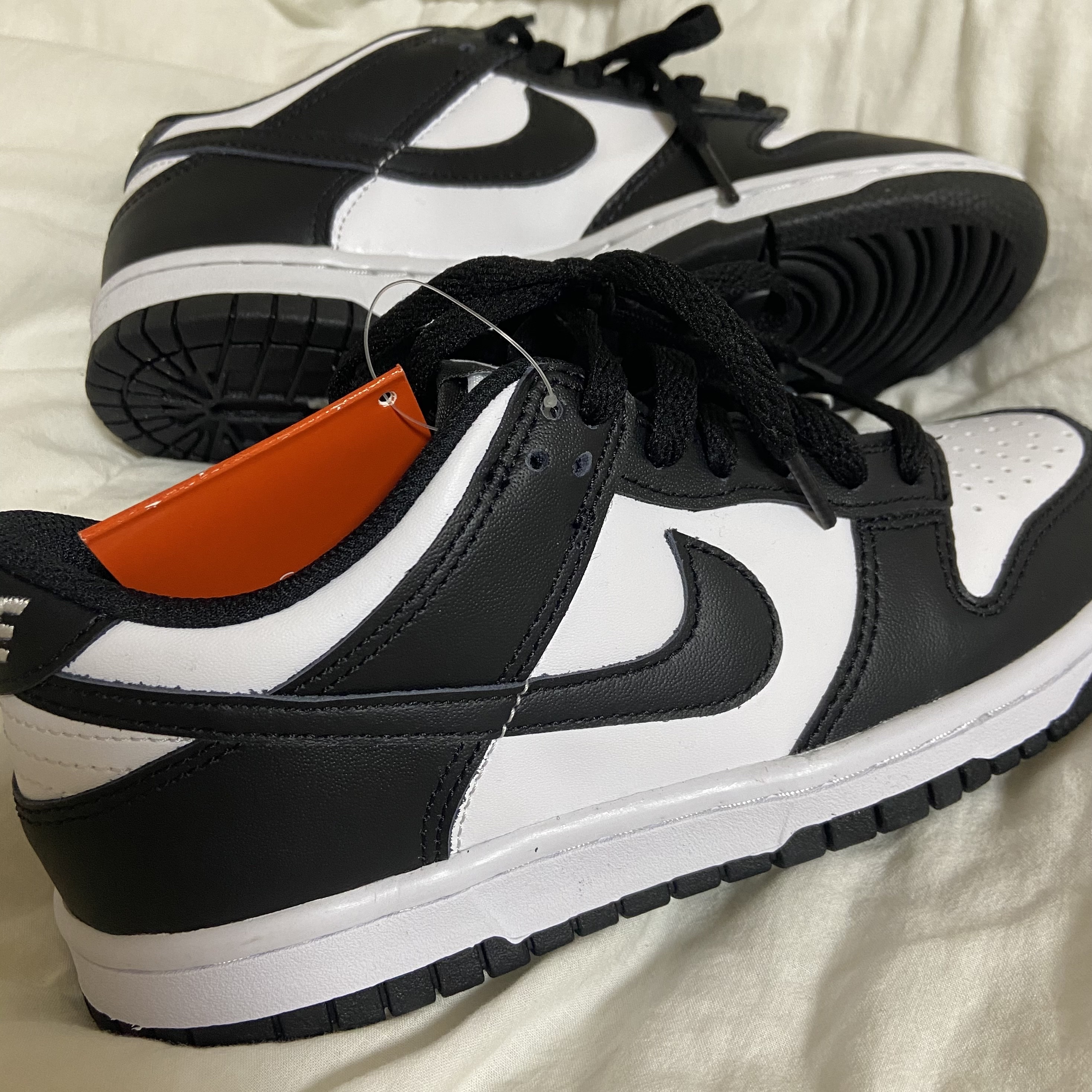(GS) Nike Dunk Low Black 착용 스타일