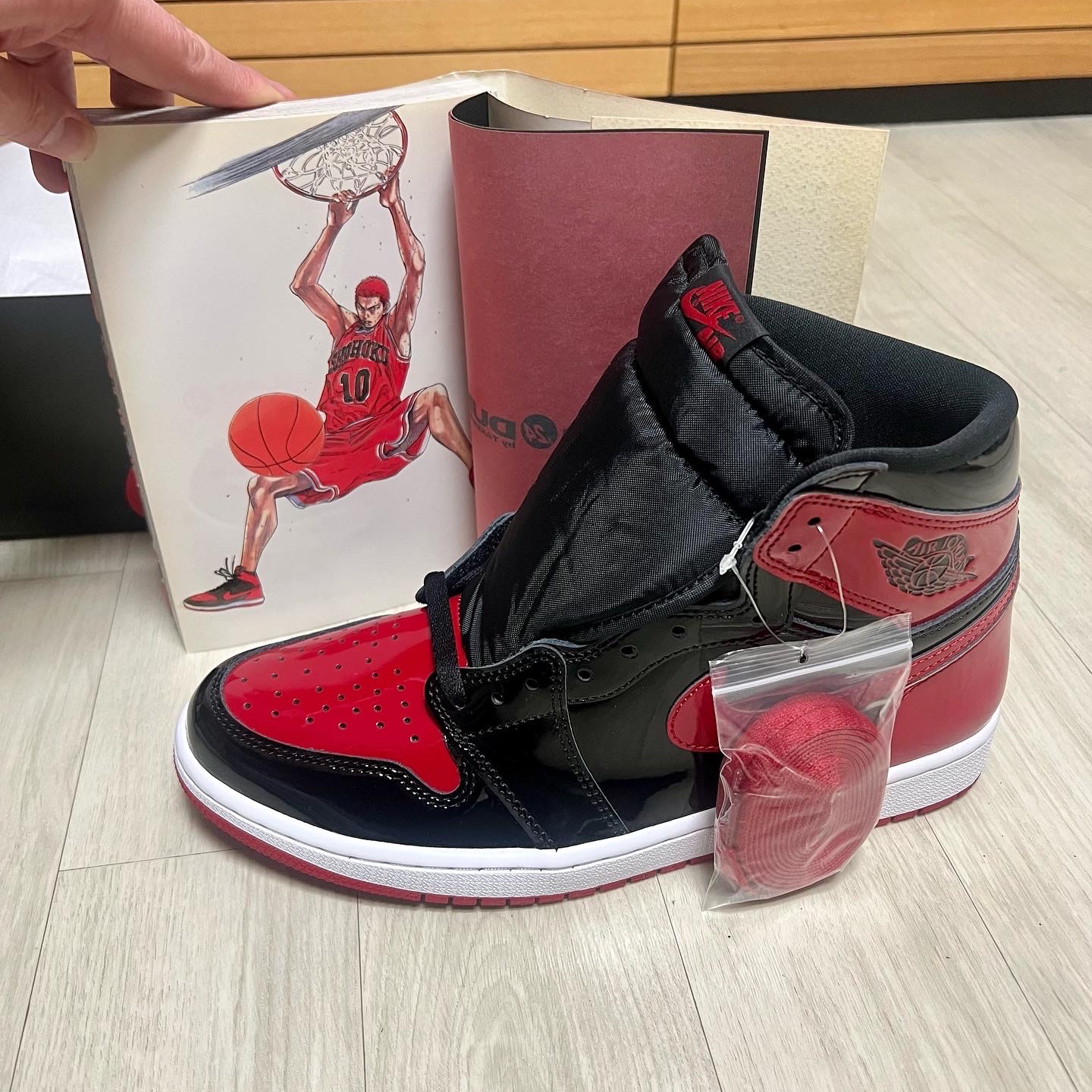 Jordan 1 Retro High OG Patent Bred 착용 스타일 - 2
