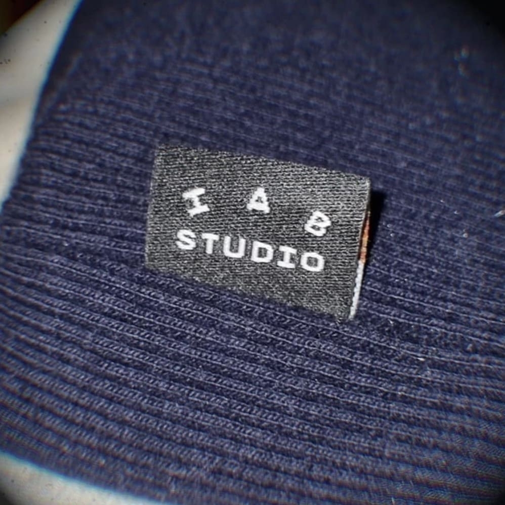 IAB Studio Sweatshirt Oatmeal Navy, IAB Studio Long Sleeve Light Gray 착용 스타일 - 3