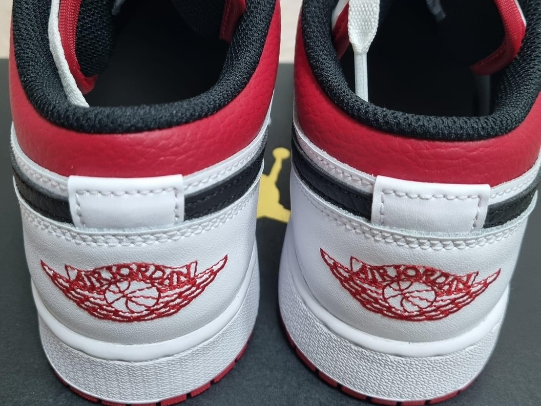 (GS) Jordan 1 Low White Red Black 착용 스타일 - 4