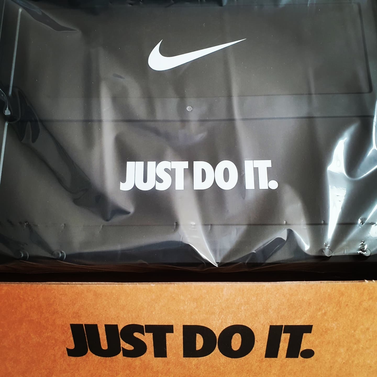 Nike Members Days Live Folding Box Black 착용 스타일