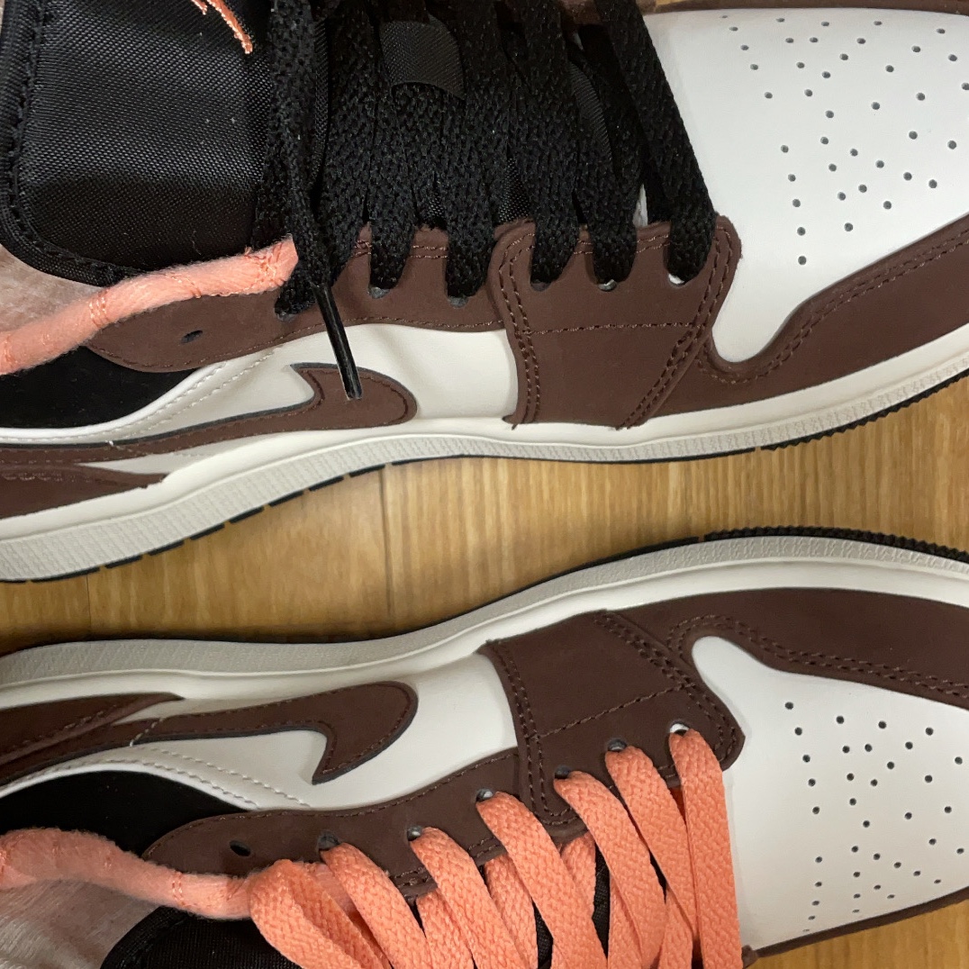 Jordan 1 Low SE Chocolate Bliss 착용 스타일 - 1