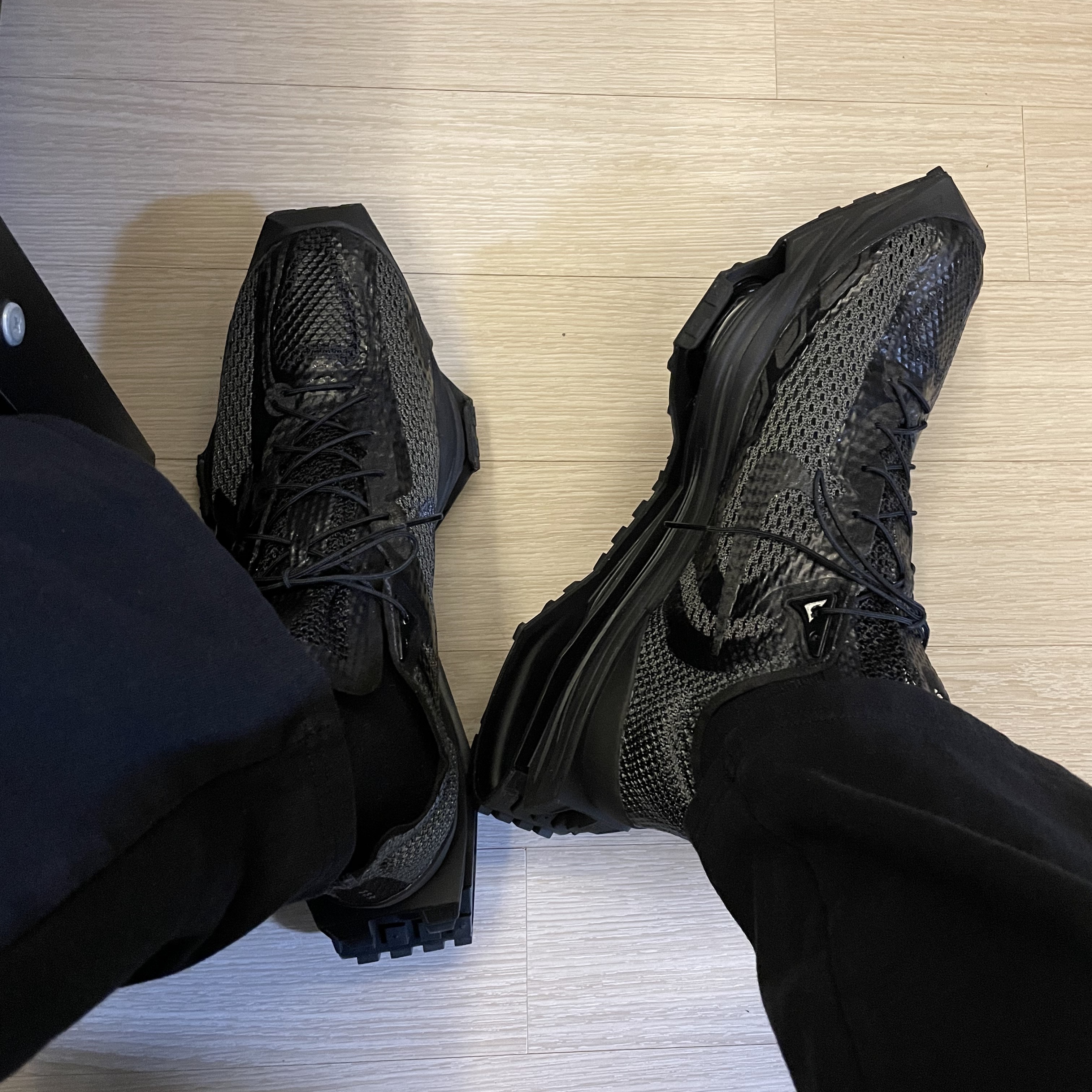 Nike x Matthew M Williams Zoom 004 Triple Black 착용 스타일