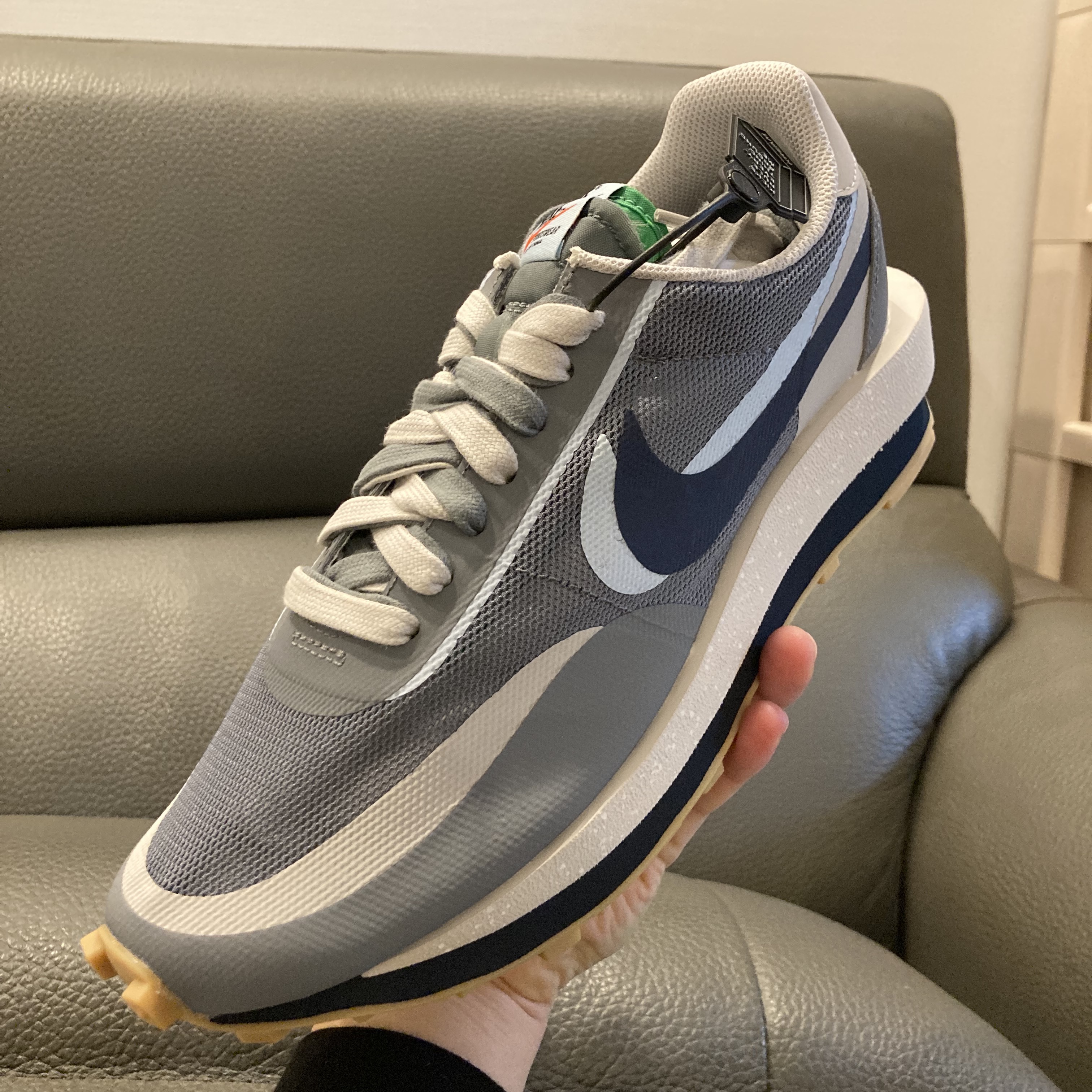 Nike x Sacai x Clot LDWaffle Cool Grey, Nike x Sacai x Undercover LDWaffle Midnight Spruce University Red 착용 스타일 - 2
