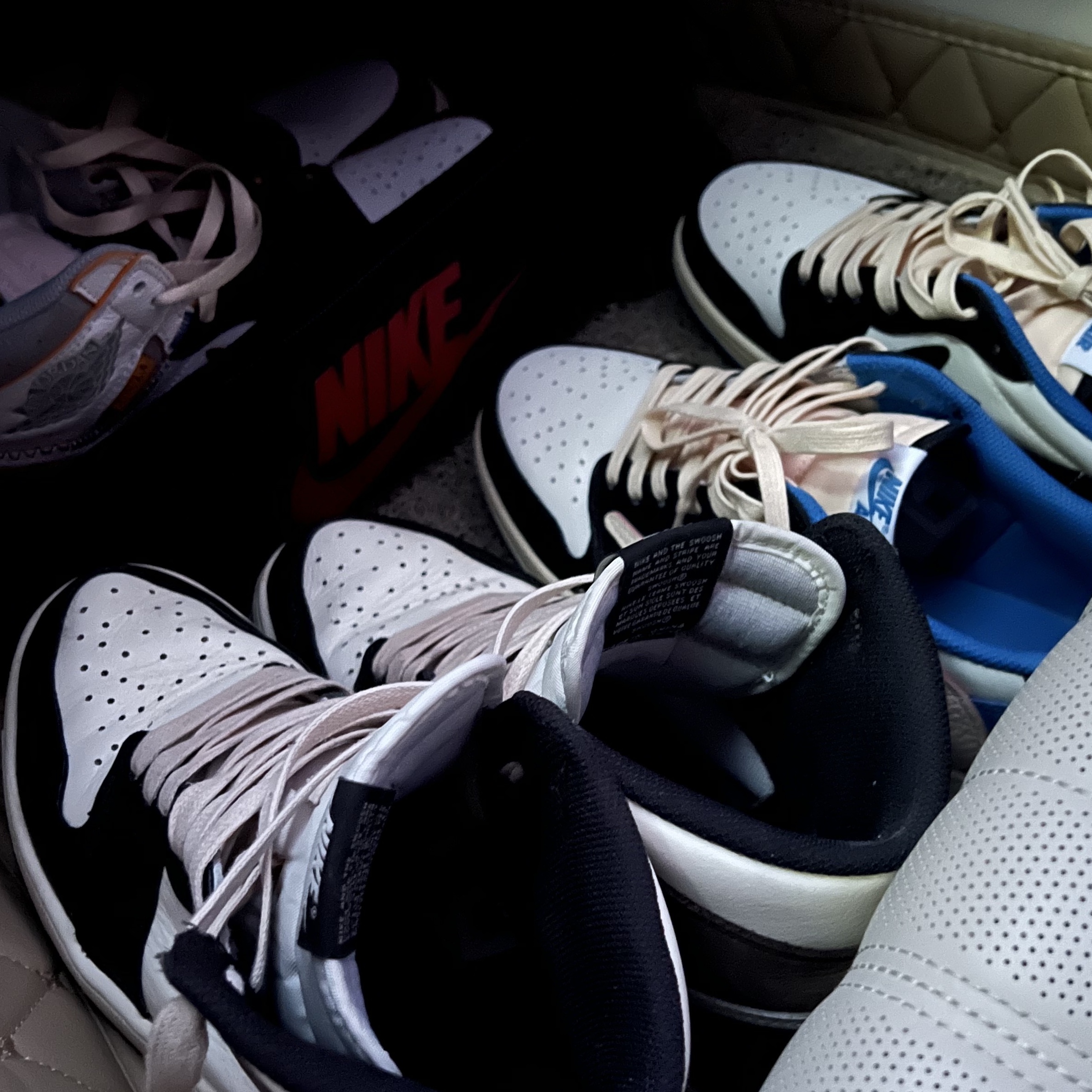 Jordan 1 x Union Retro High Black Toe, Jordan 1 Retro High OG Black Mocha 착용 스타일