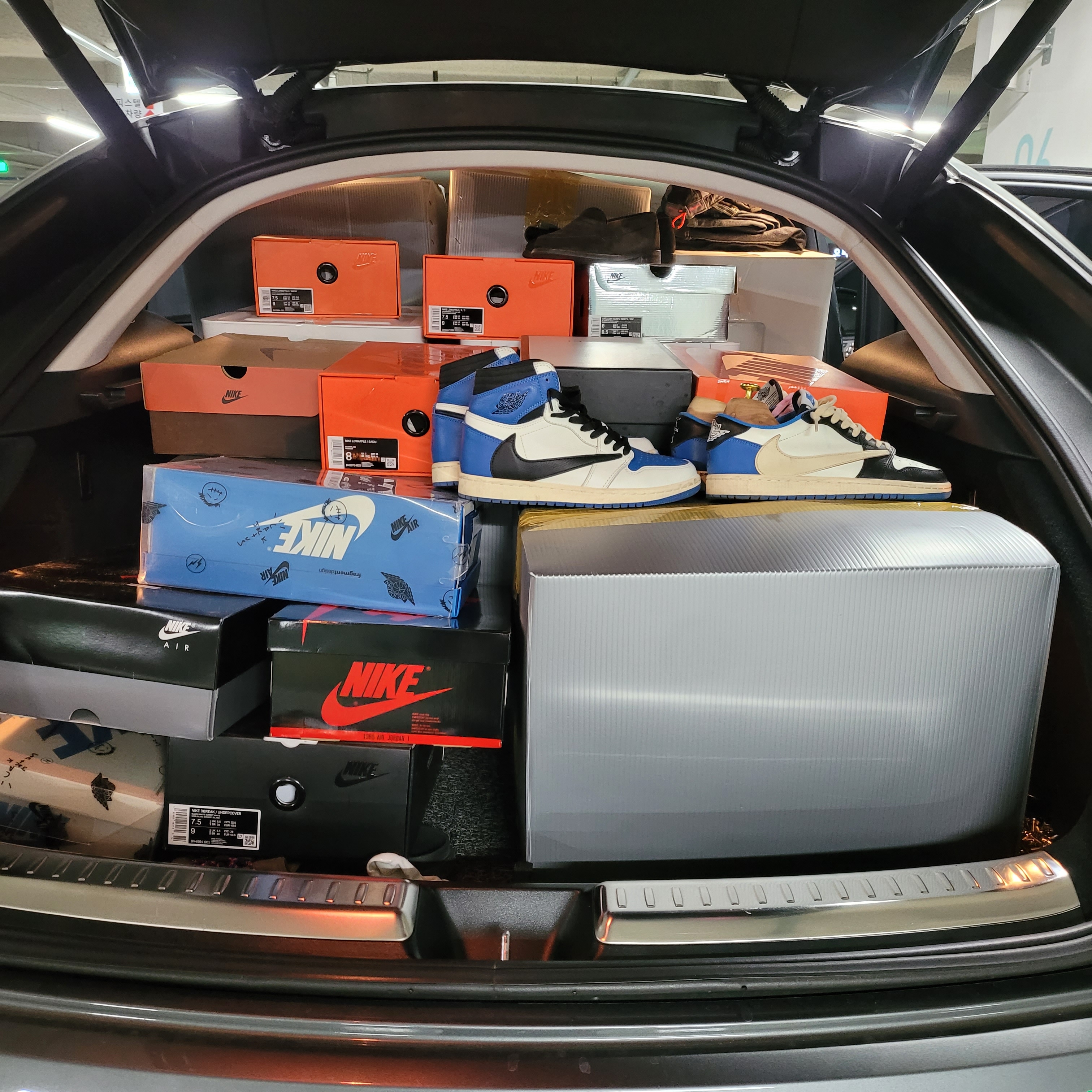 Jordan 1 x Travis Scott x Fragment Retro High OG SP Military Blue, Jordan 1 x Travis Scott x Fragment Retro Low OG SP Military Blue 착용 스타일