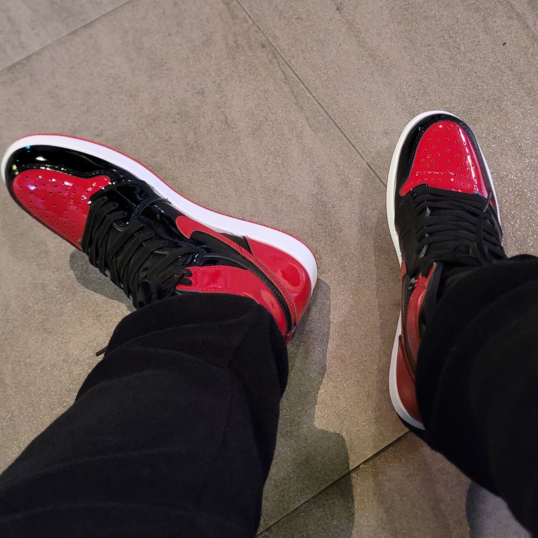 Jordan 1 Retro High OG Patent Bred 착용 스타일