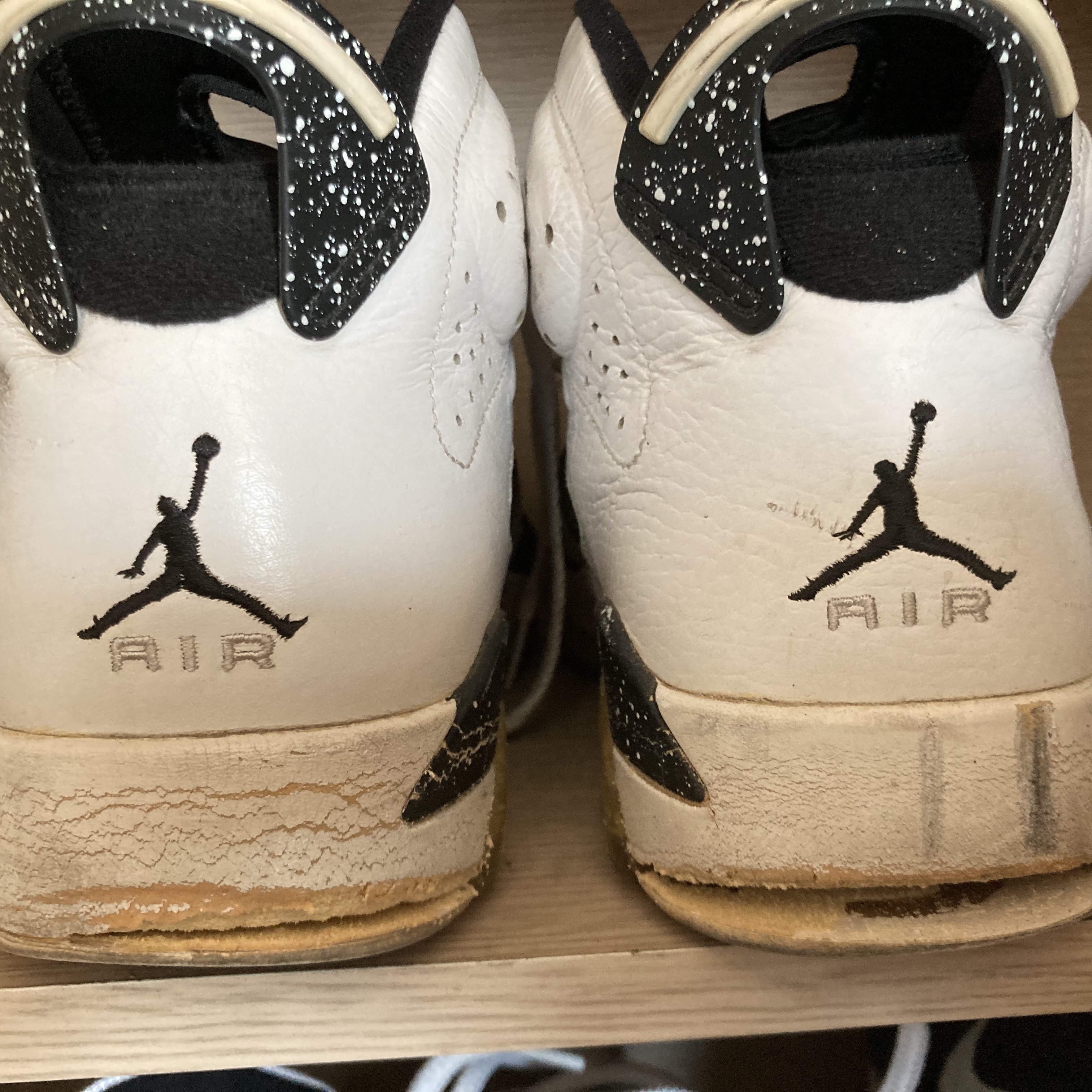 Jordan 6 Retro Oreo 착용 스타일