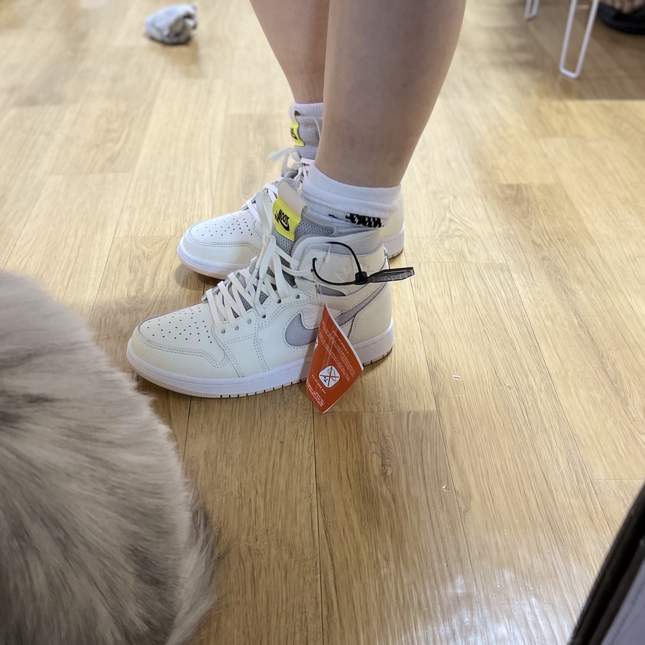 (W) Jordan 1 Zoom Air CMFT Sail 착용 스타일 - 1