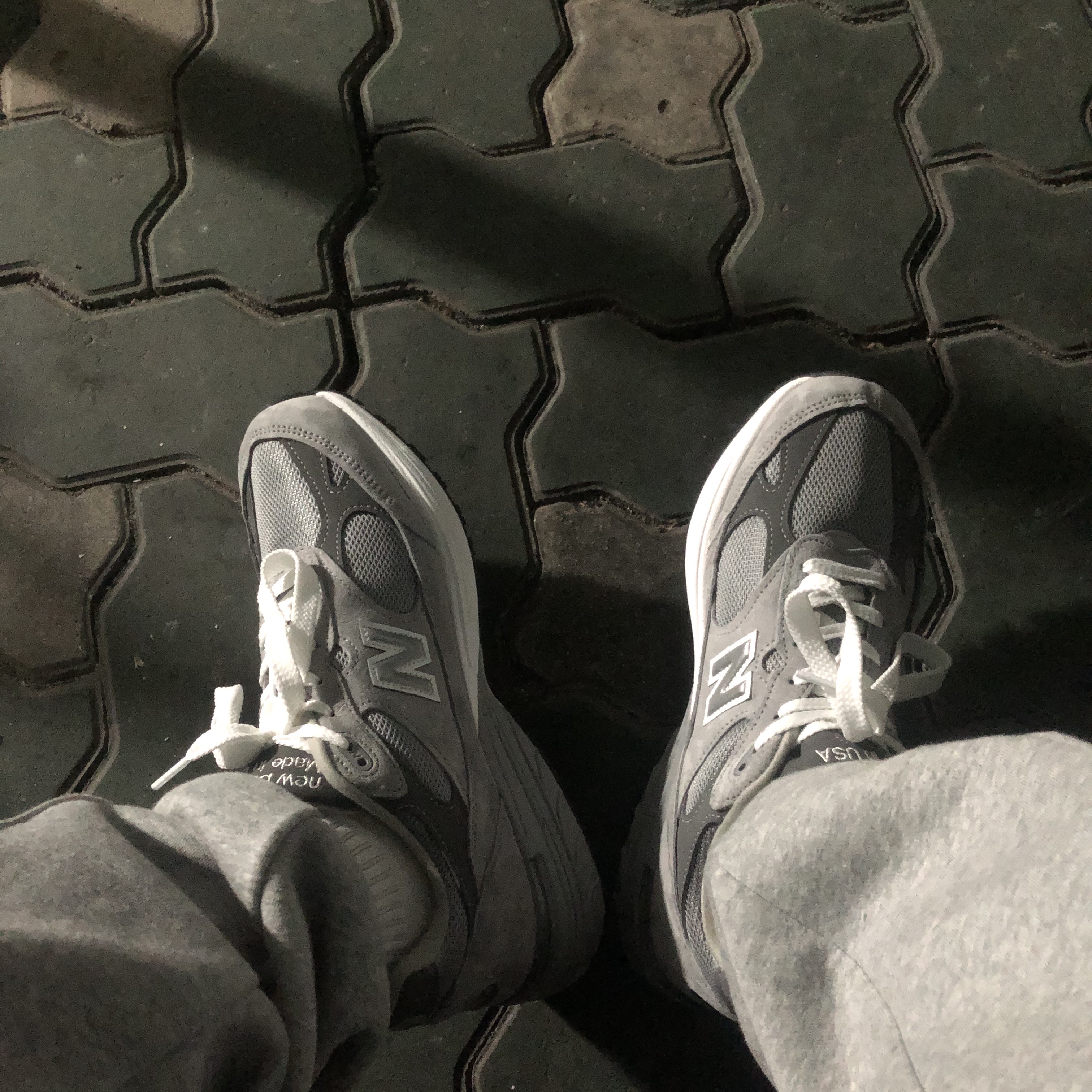 New Balance 993 Made in USA Grey - 2E Wide 착용 스타일