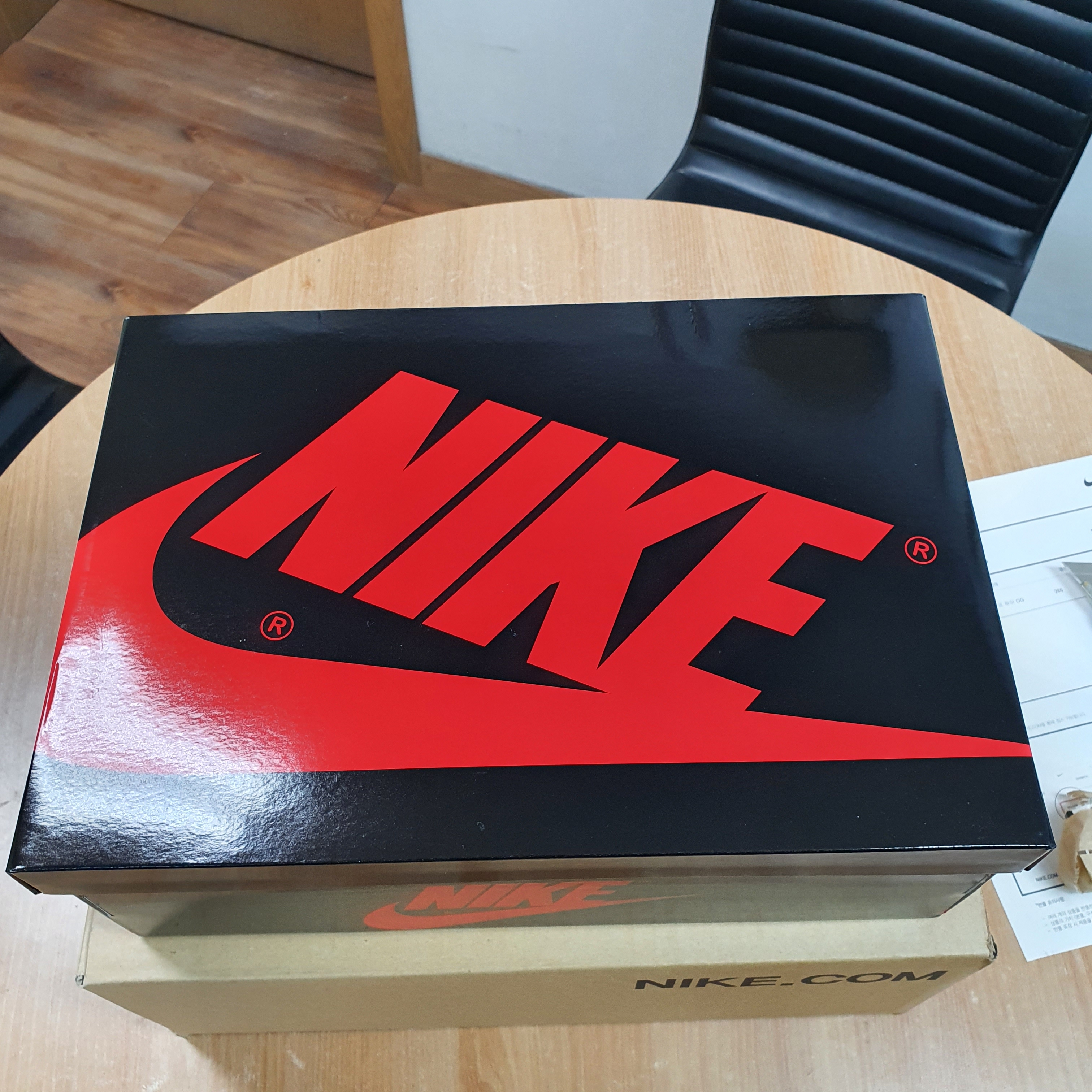 Jordan 1 Retro High OG Patent Bred 착용 스타일 - 3