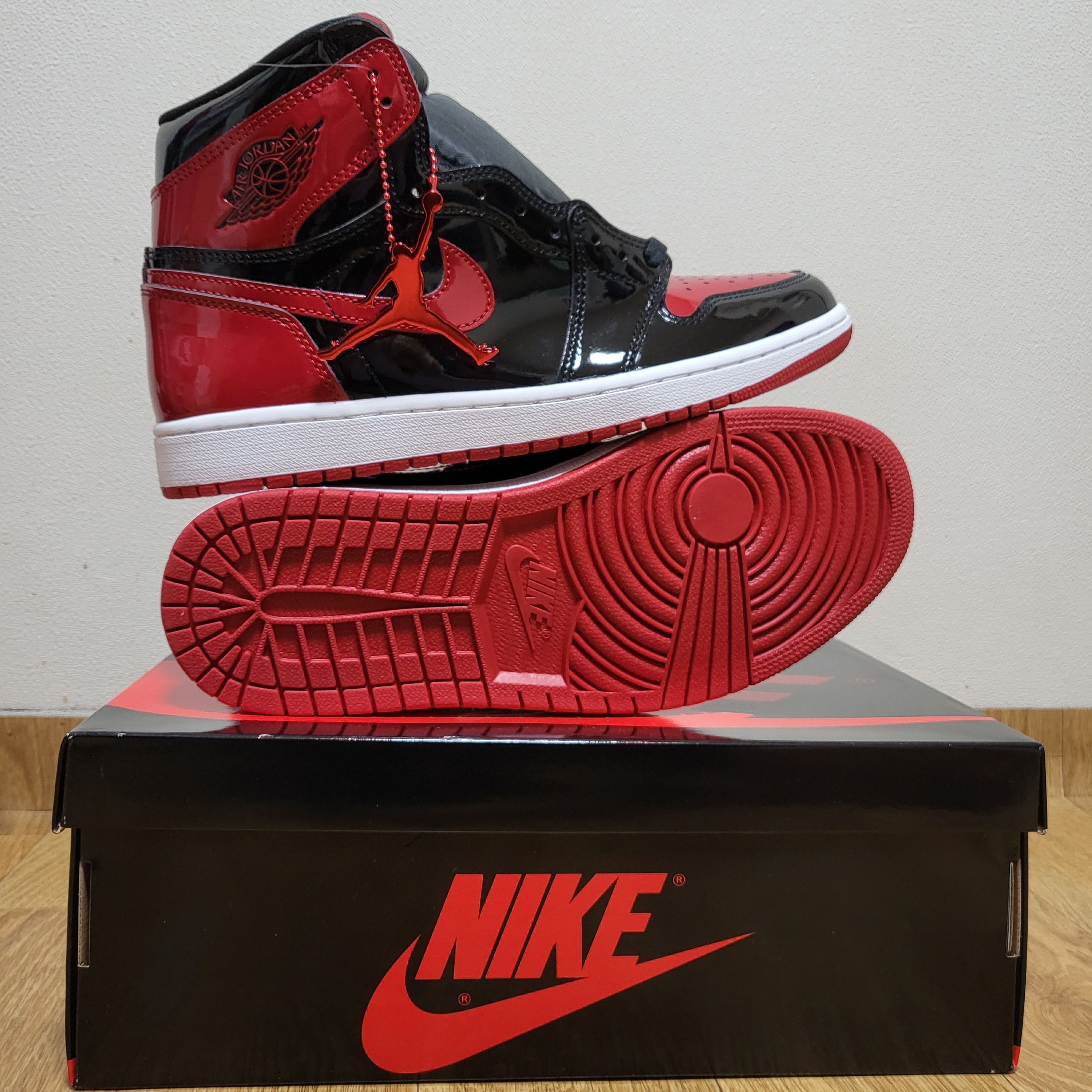 Jordan 1 Retro High OG Patent Bred 착용 스타일