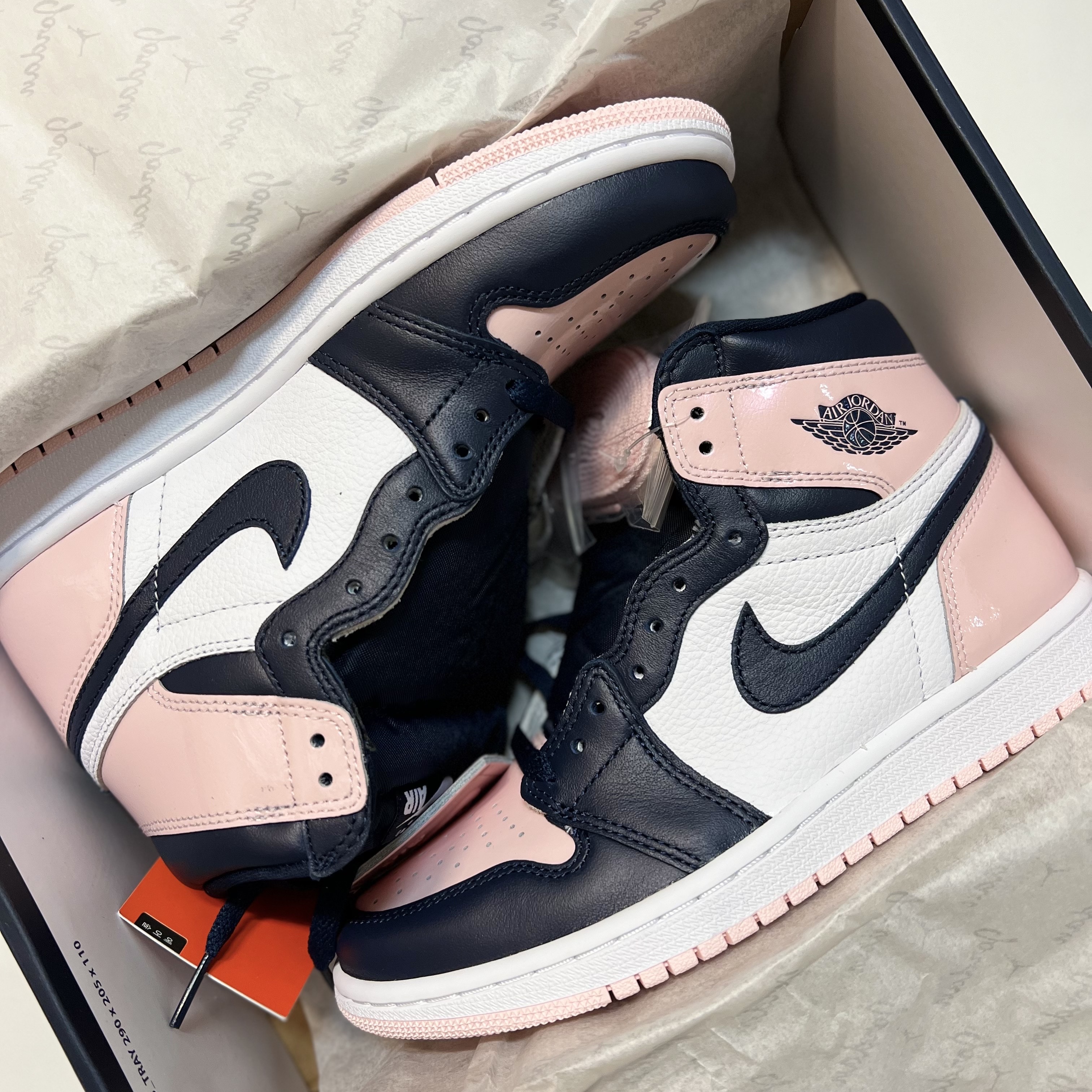 (W) Jordan 1 Retro High OG Atmosphere 착용 스타일 - 2