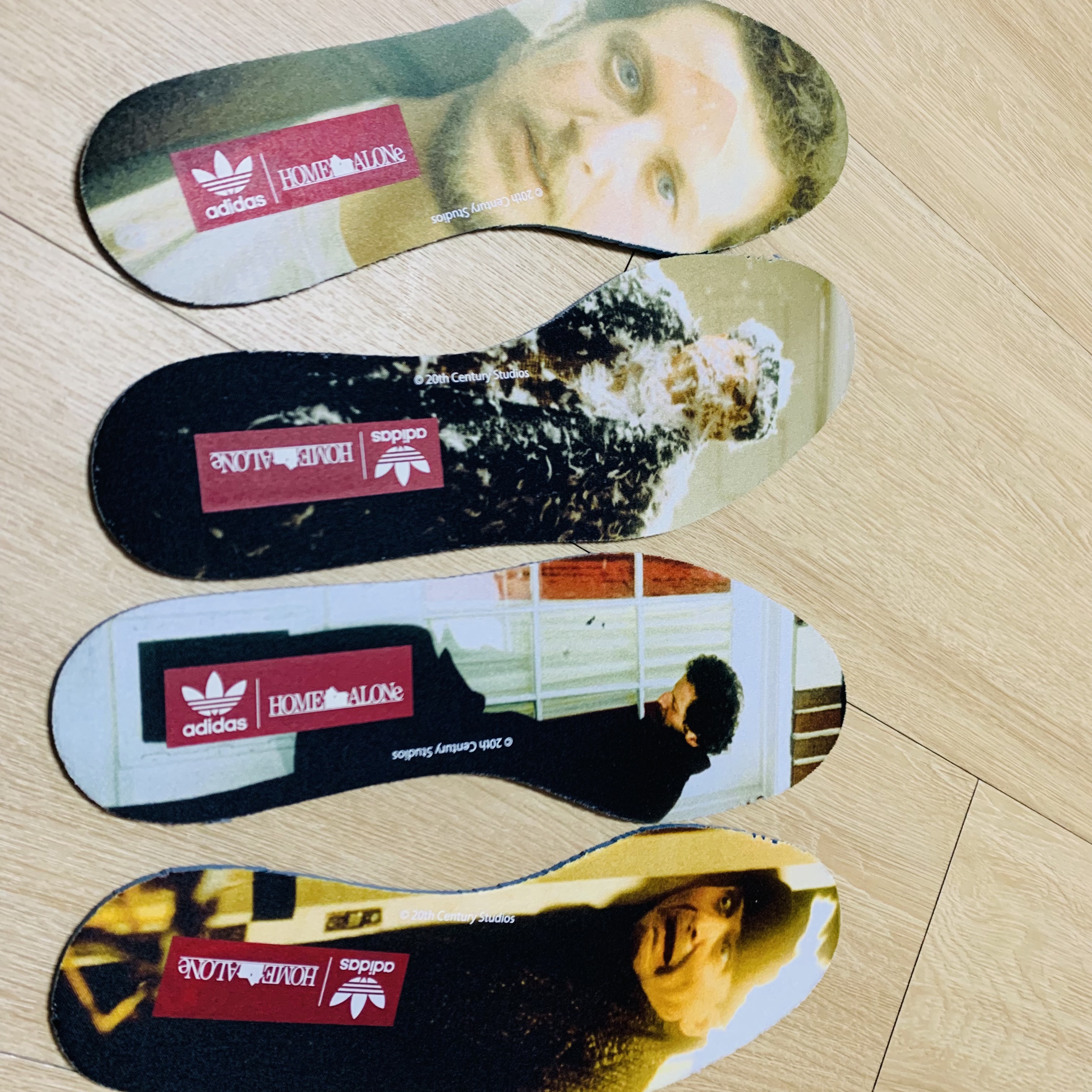 Adidas Forum Low Home Alone 착용 스타일 - 4