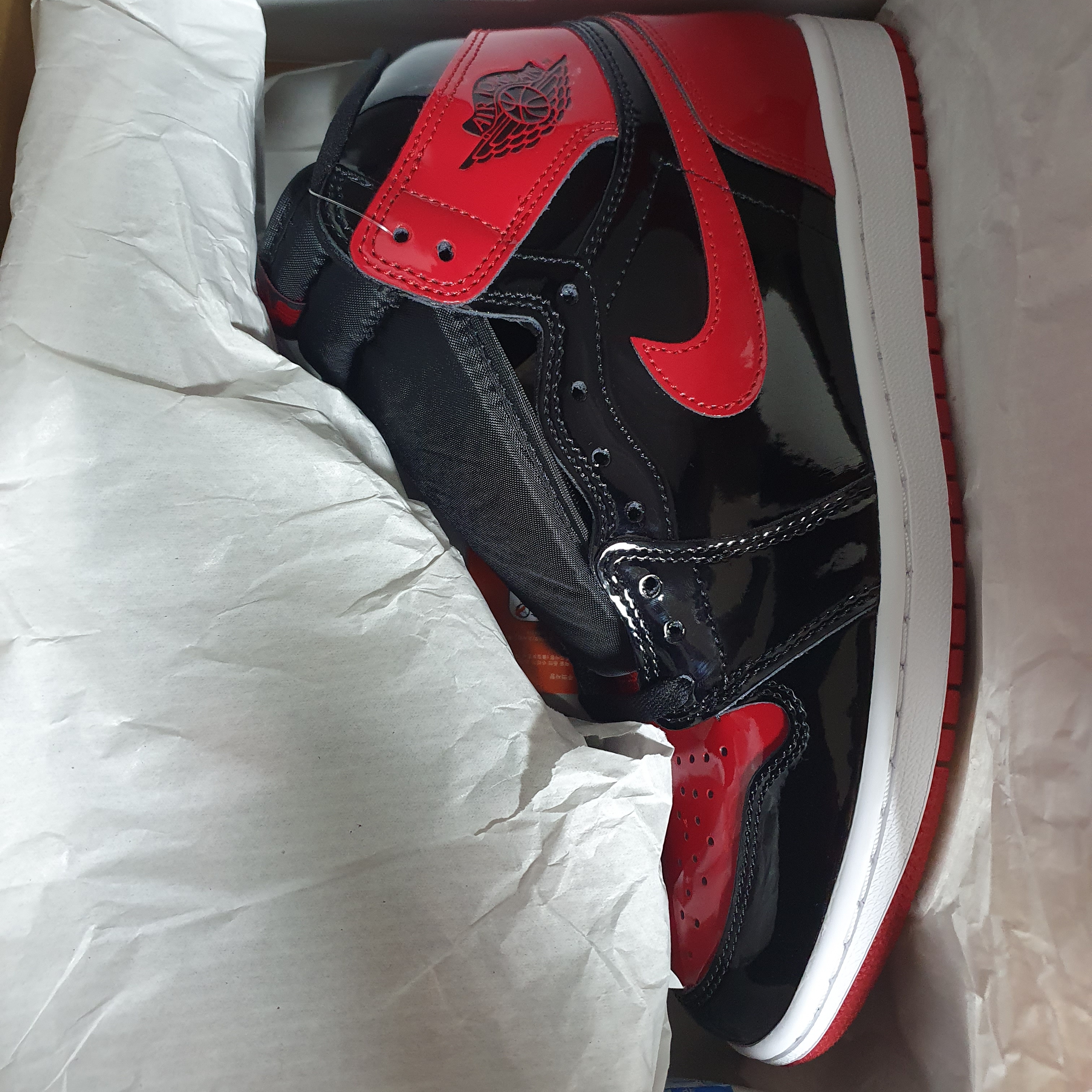 Jordan 1 Retro High OG Patent Bred 착용 스타일