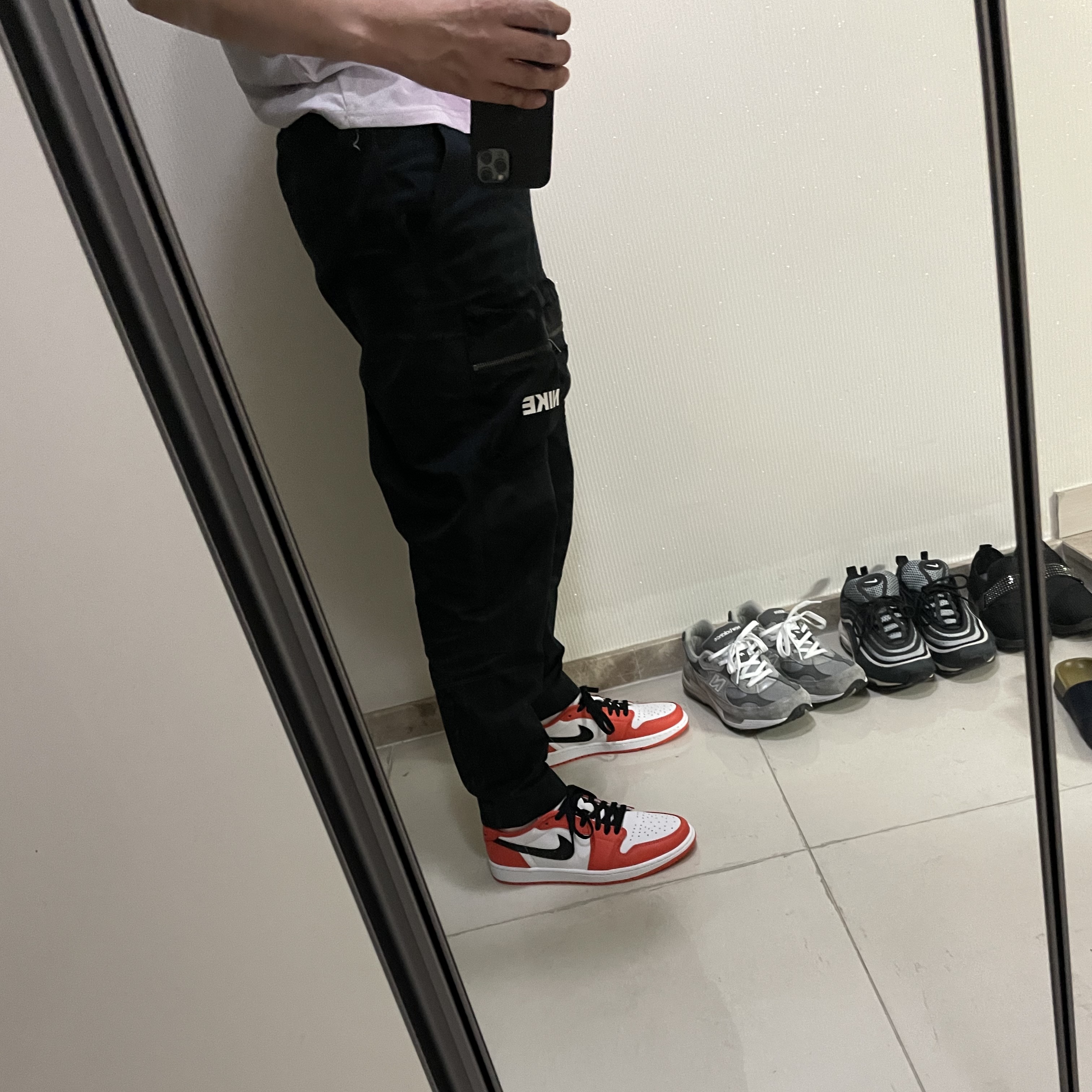 Jordan 1 Low OG Starfish, New Balance 992 Made in USA Grey - D Standard 착용 스타일 - 3