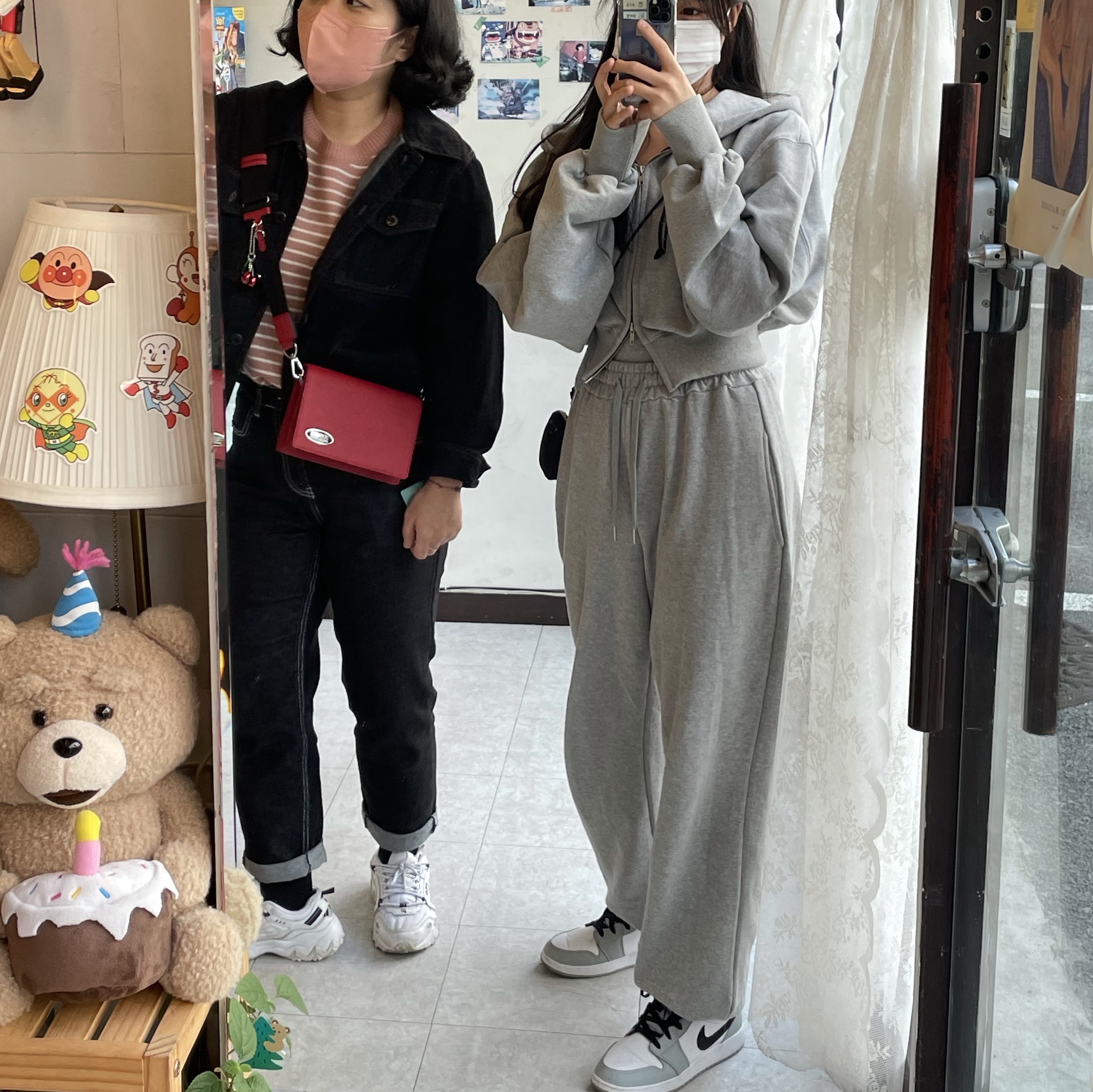 Jordan 1 Mid Light Smoke Grey, (GS) Jordan 1 Mid Light Smoke Grey 착용 스타일