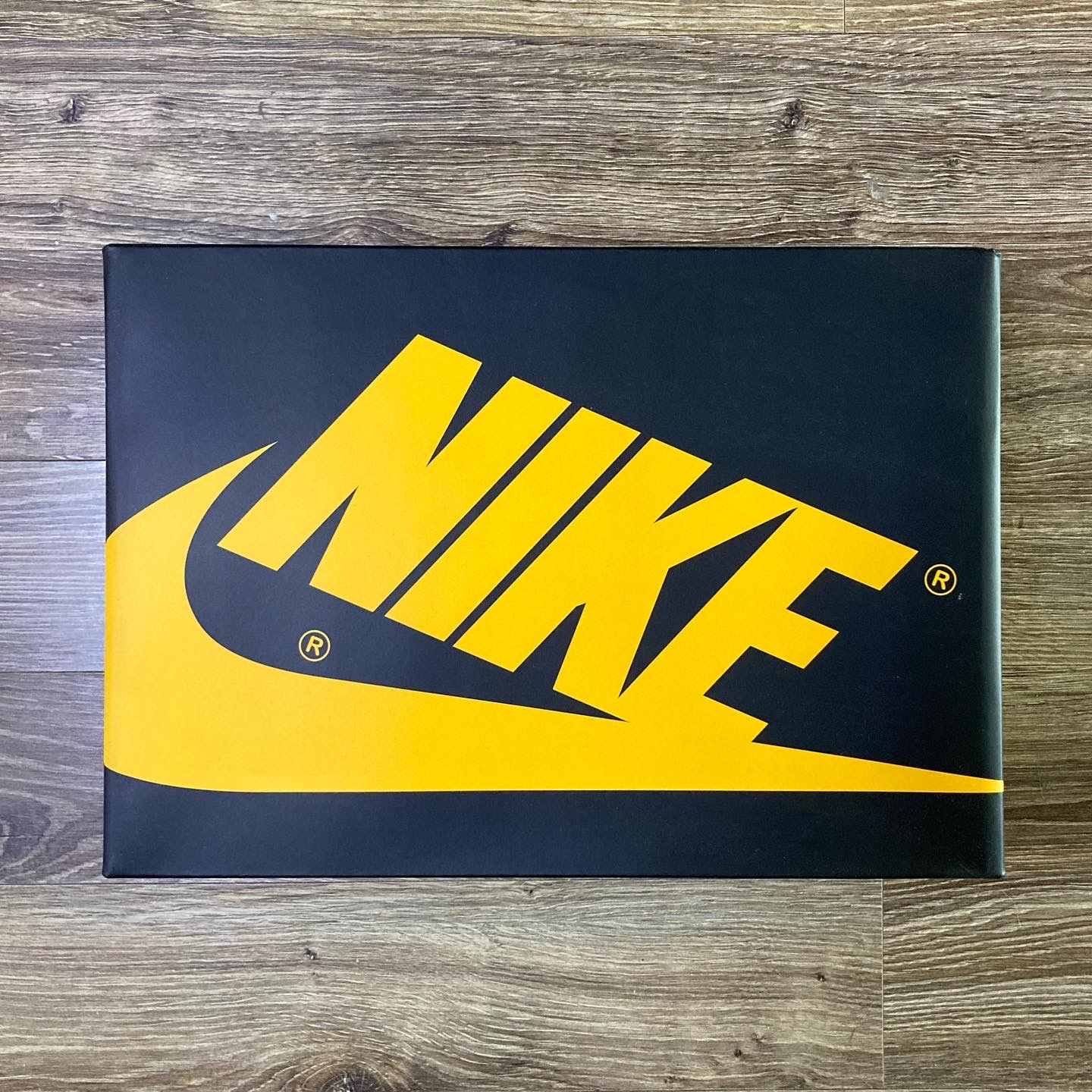 Jordan 1 Retro High OG Pollen, (GS) Jordan 1 Retro High OG Pollen 착용 스타일 - 1