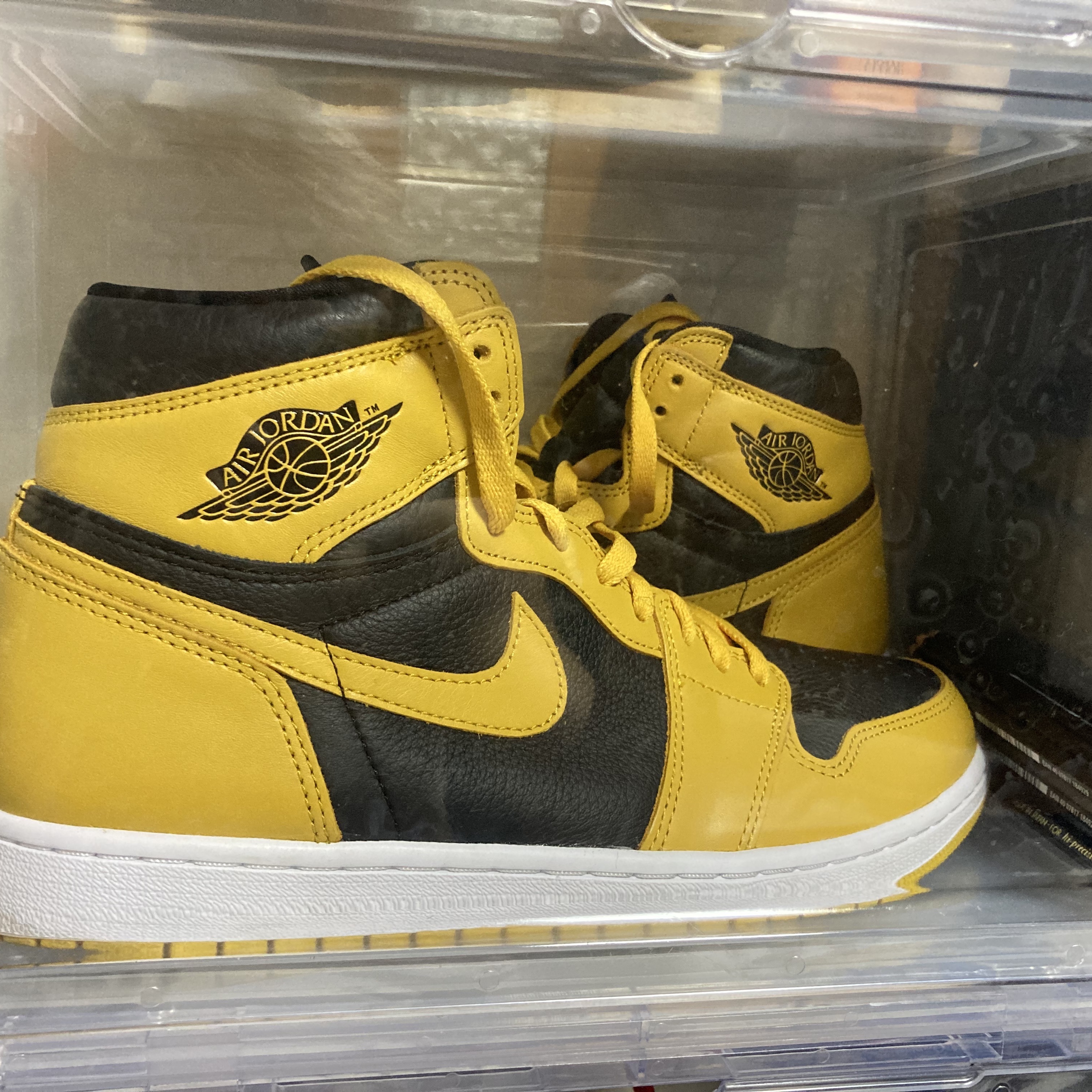 Jordan 1 Retro High OG Pollen, Jordan 1 Retro High OG Patent Bred 착용 스타일 - 1