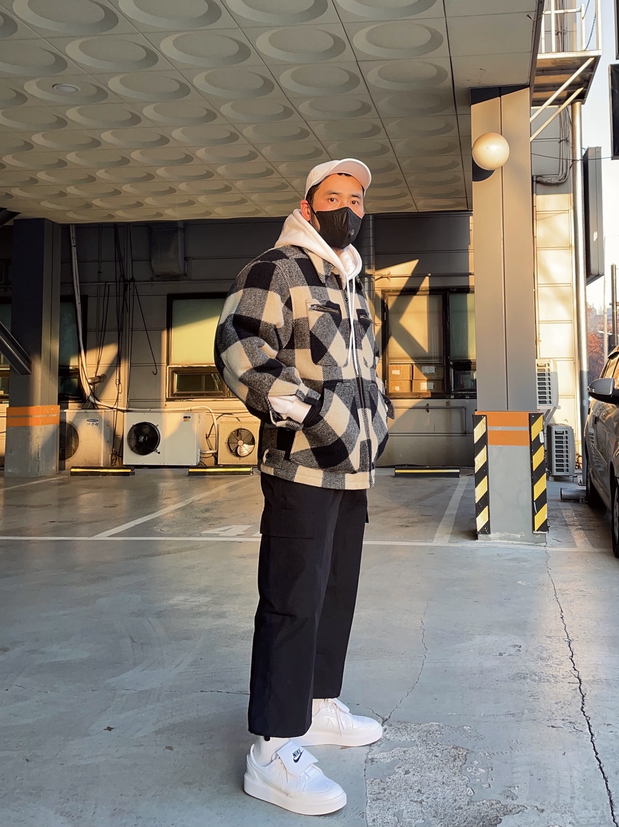 Nike x Peaceminusone Kwondo1 White 착용 스타일 - 1