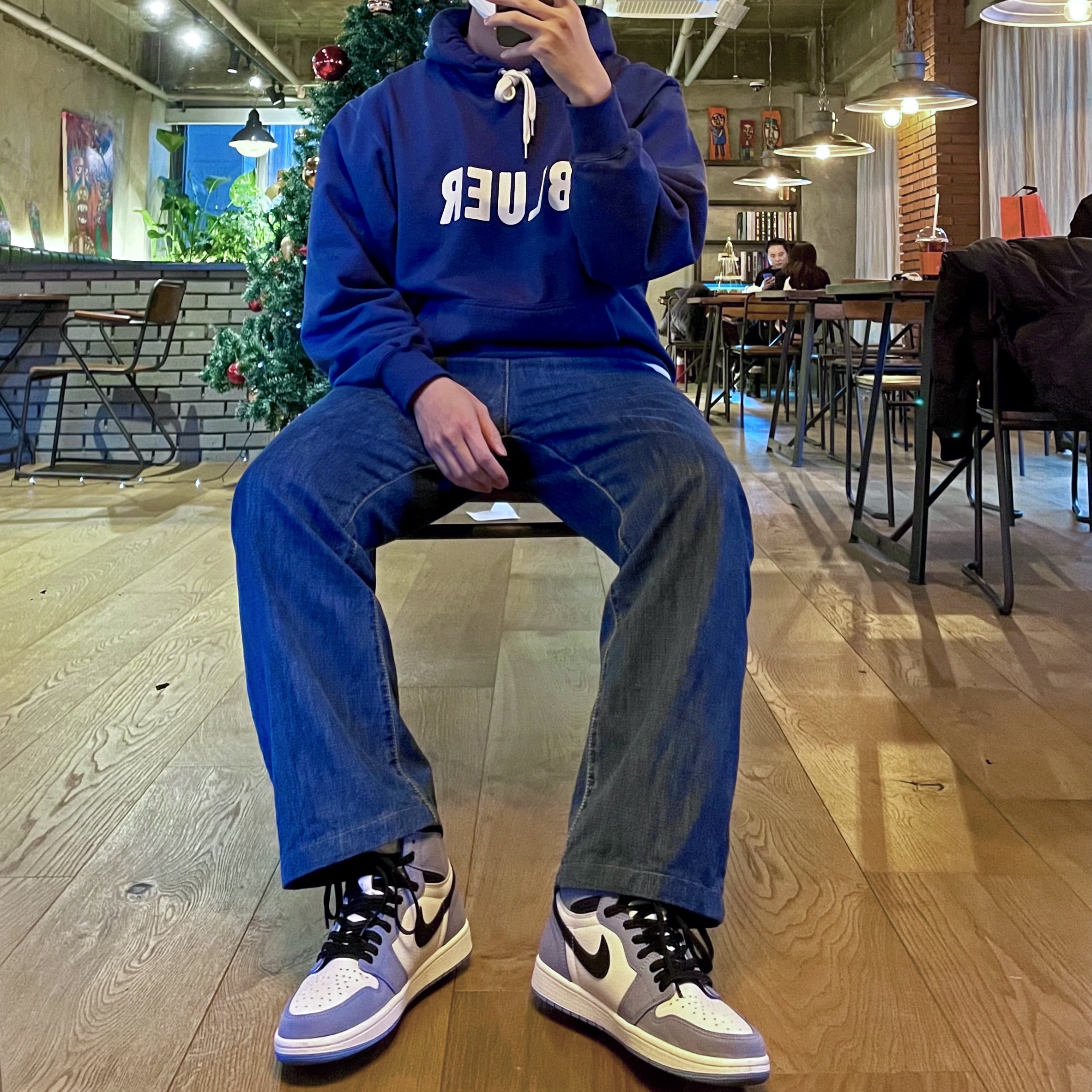 Jordan 1 Retro High OG University Blue 착용 스타일