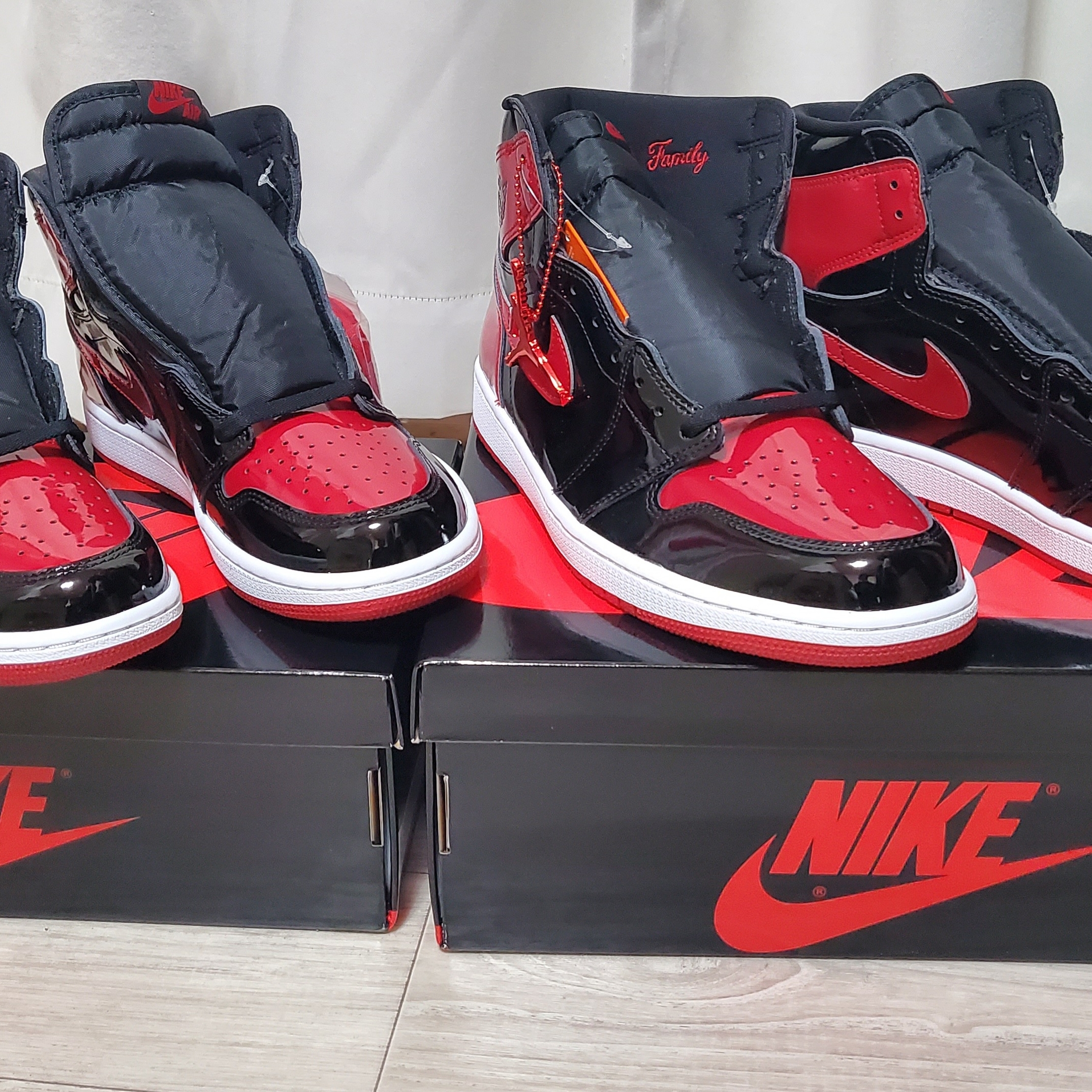 Jordan 1 Retro High OG Patent Bred 착용 스타일 - 1
