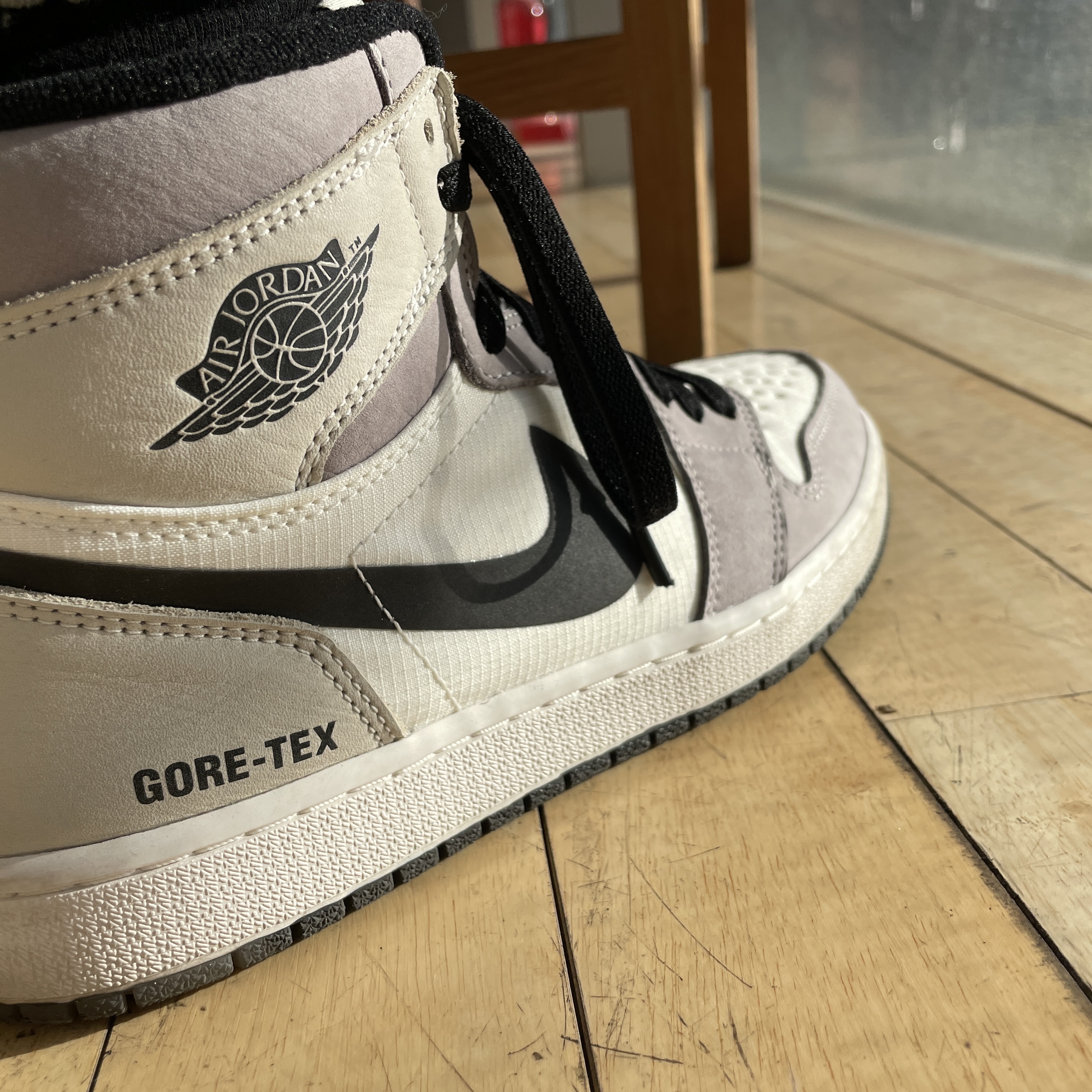 Jordan 1 Element Gore-Tex Sail 착용 스타일