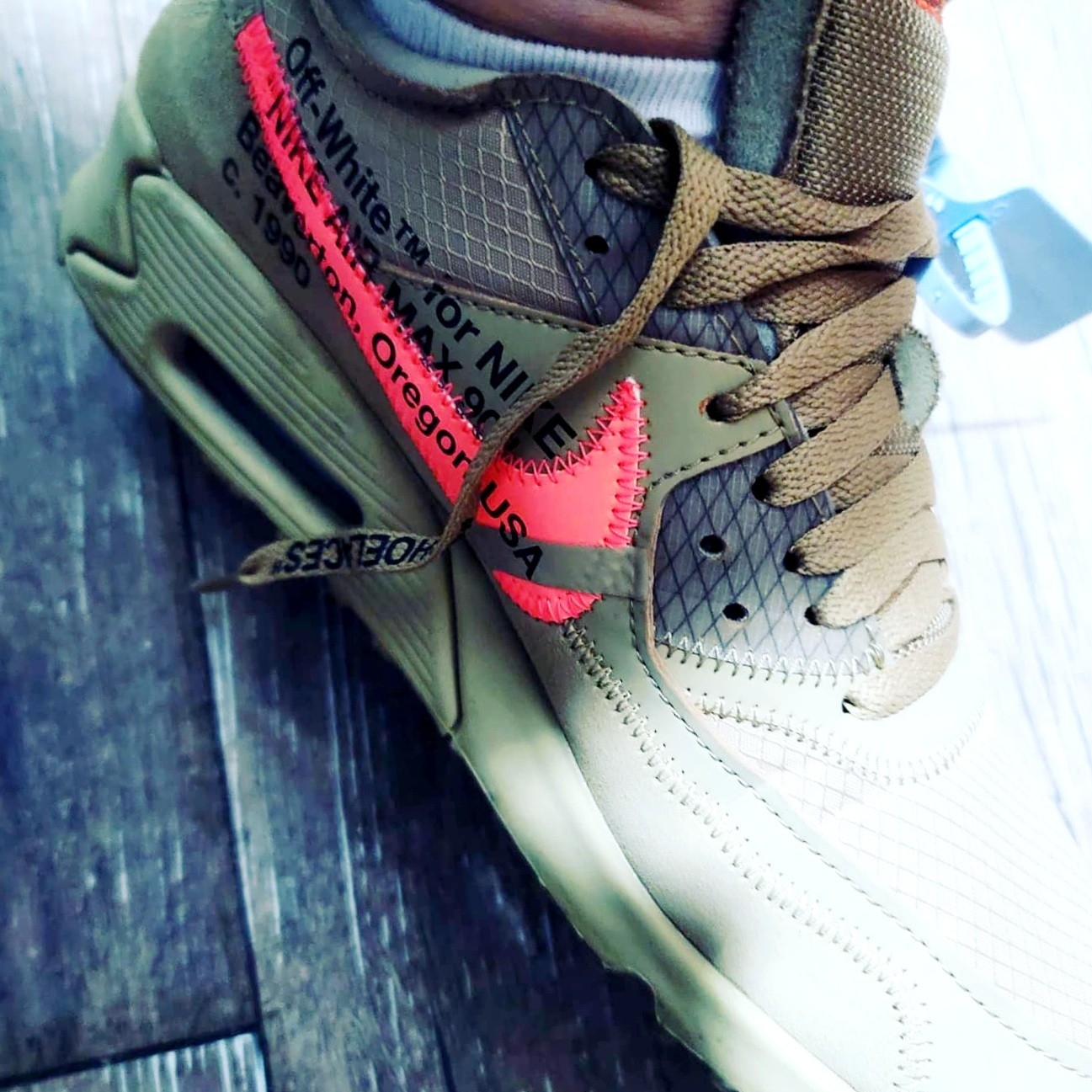 Nike x Off-White Air Max 90 V2 Desert Ore 착용 스타일 - 1
