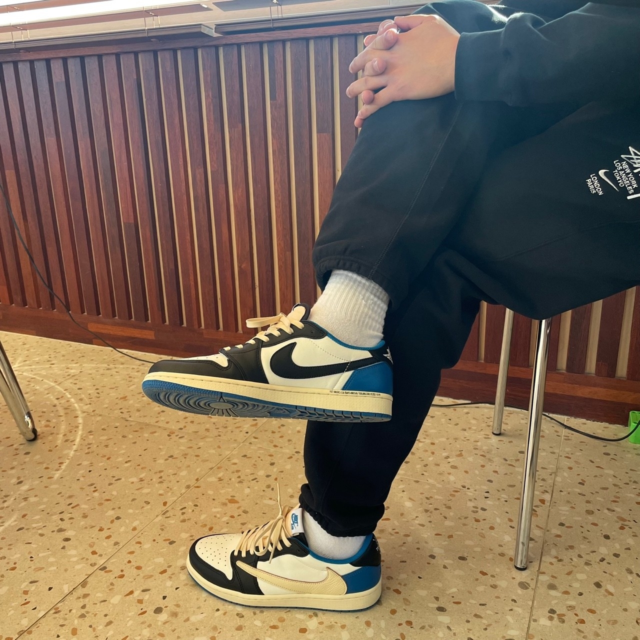 Jordan 1 x Travis Scott x Fragment Retro Low OG SP Military Blue, Nike x Stussy NRG ZR Fleece Pants Black - US/EU 착용 스타일