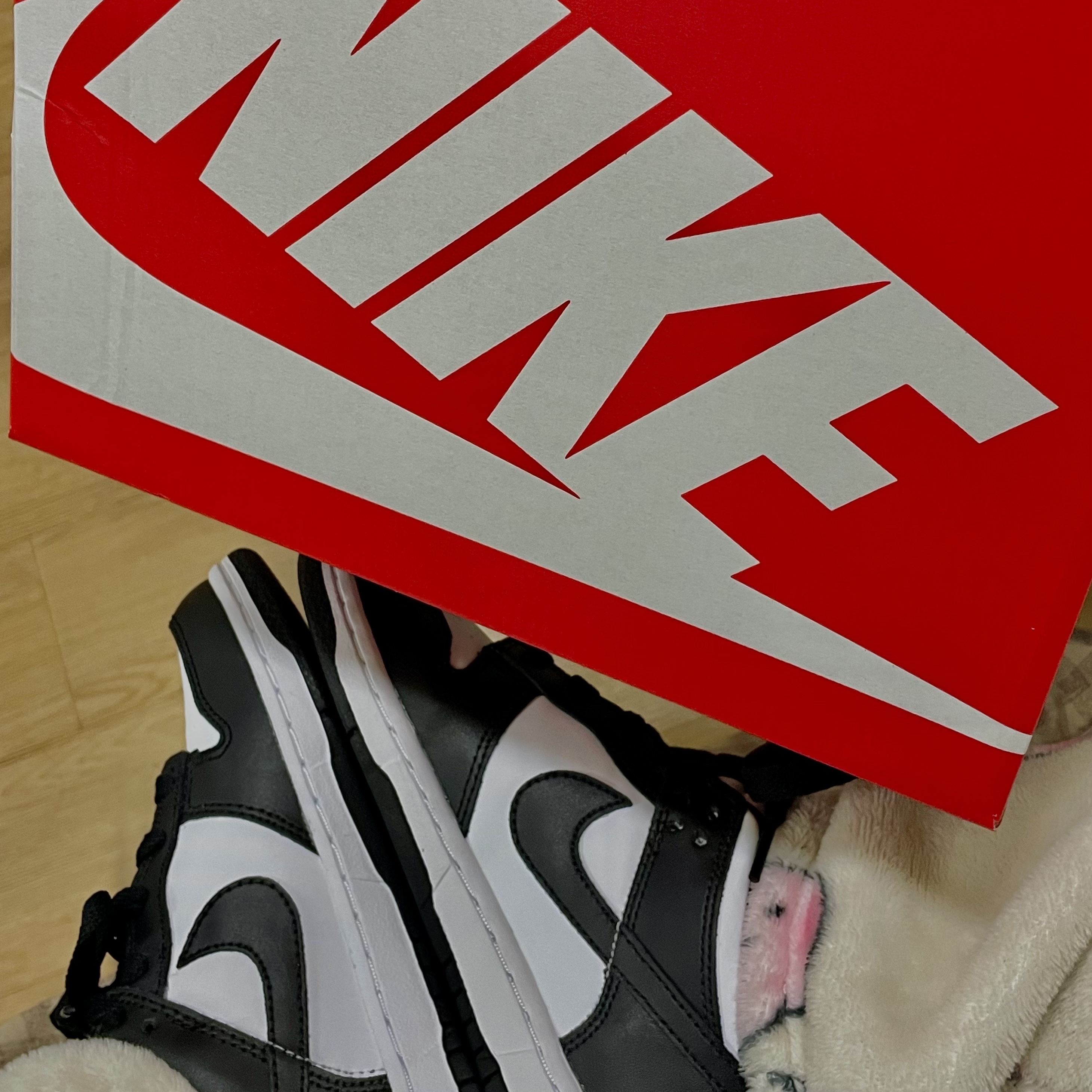Nike Dunk Low Retro Black 착용 스타일