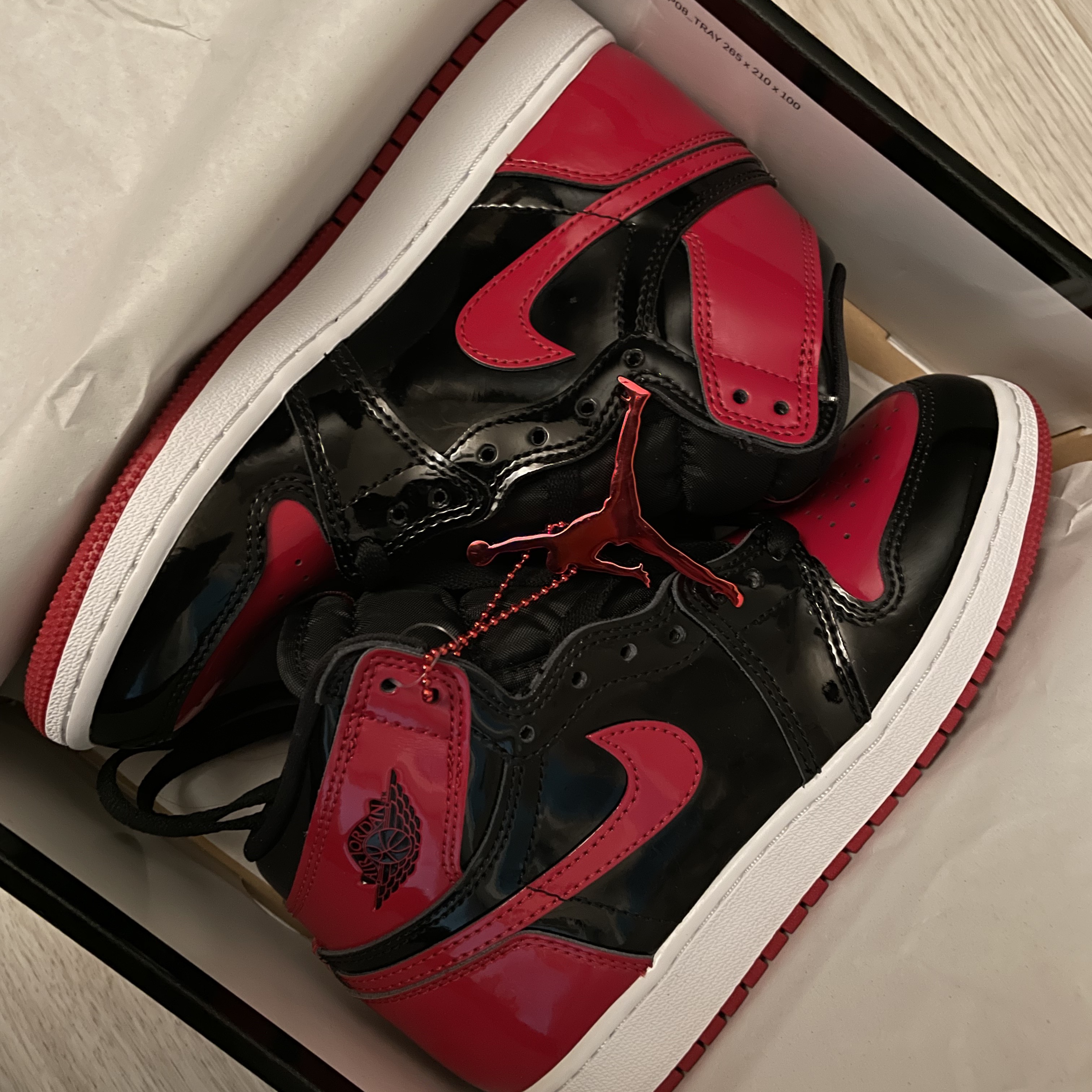 Jordan 1 Retro High OG Patent Bred, (GS) Jordan 1 Retro High OG Patent Bred 착용 스타일 - 2